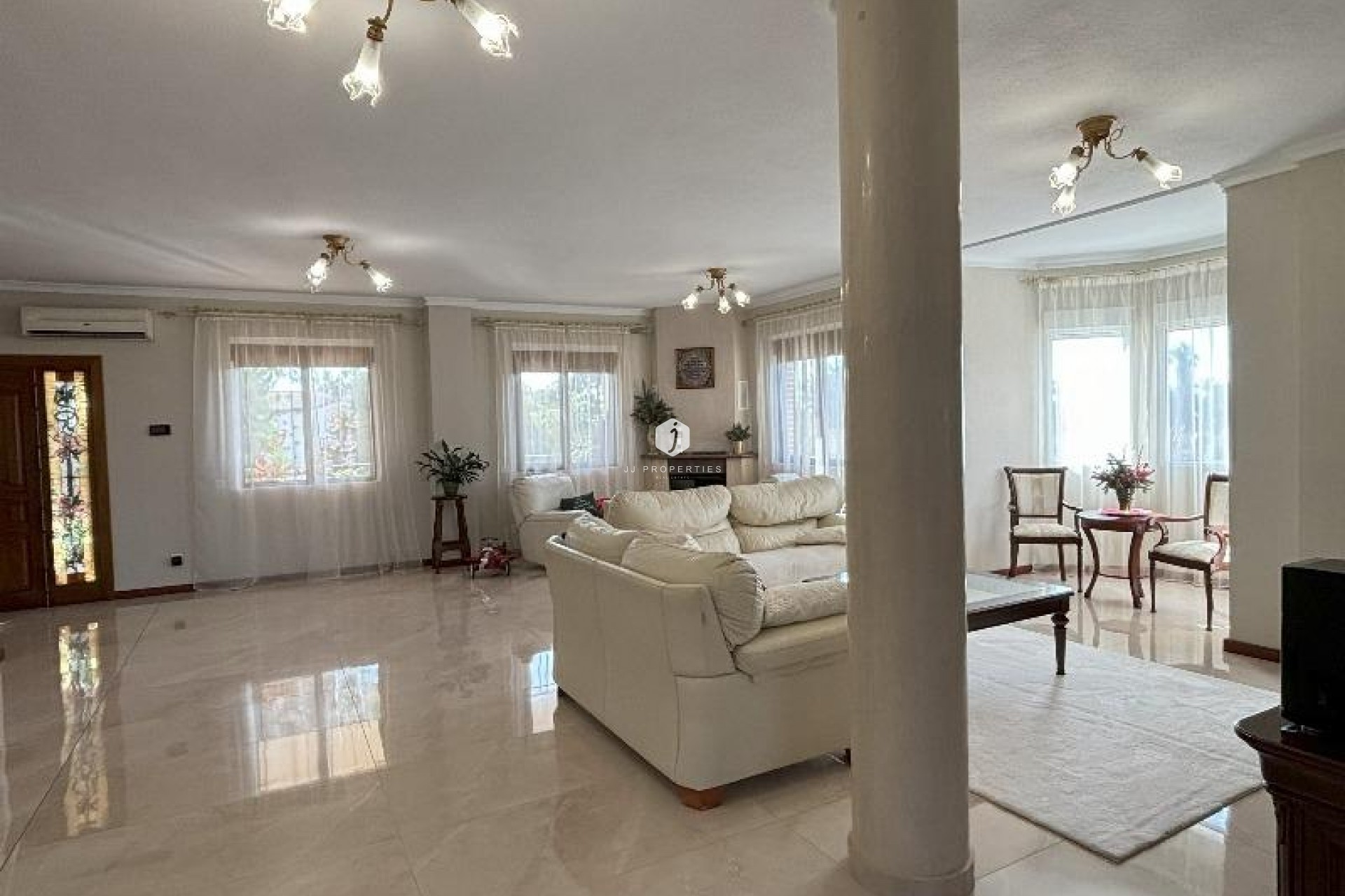 Tweedehands - Villa -
Ciudad Quesada