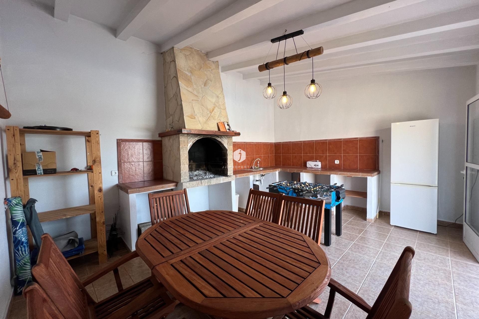 Tweedehands - Villa -
Dolores - Cmno. Escorredor