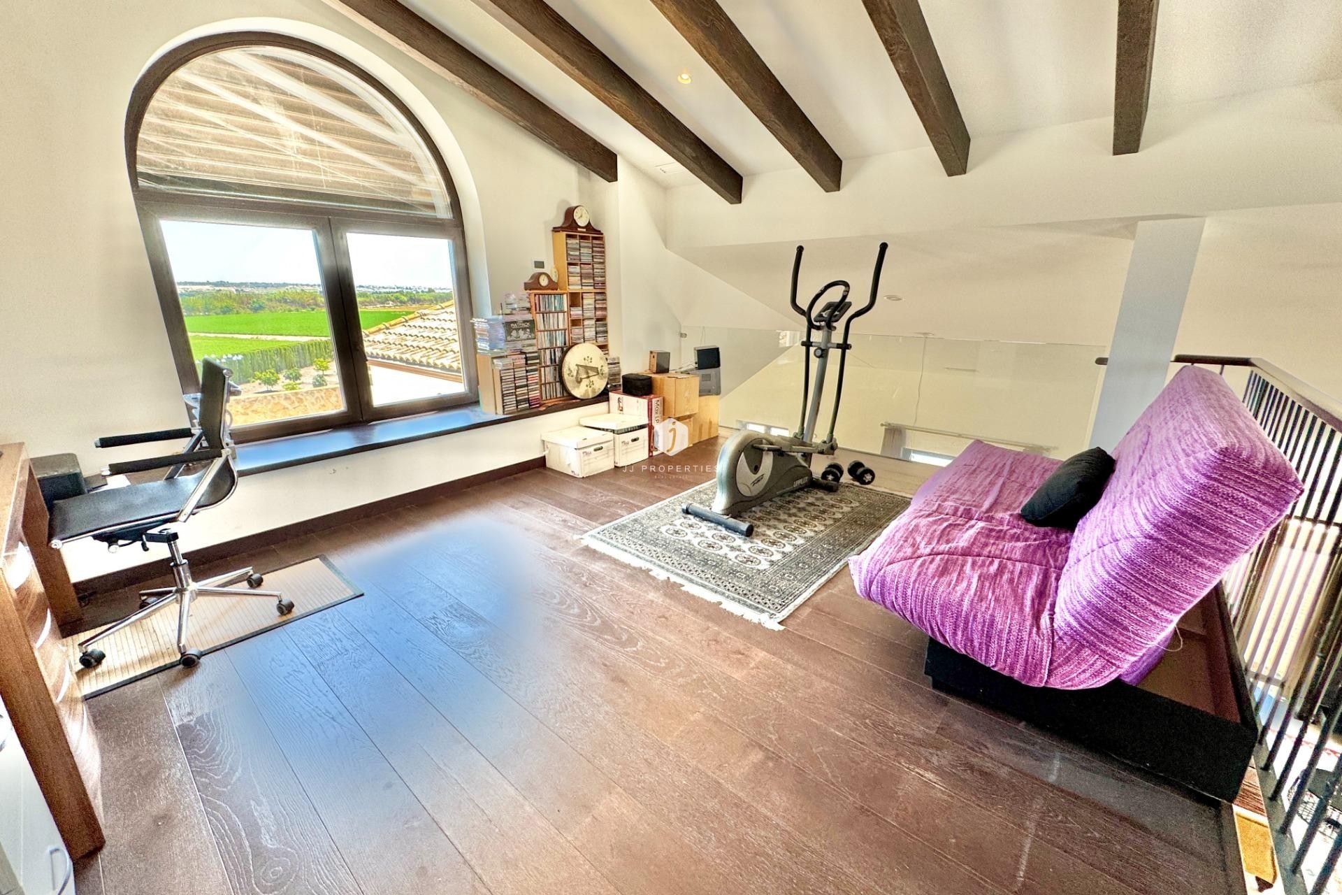 Tweedehands - Villa -
Dolores - Comunidad Valenciana