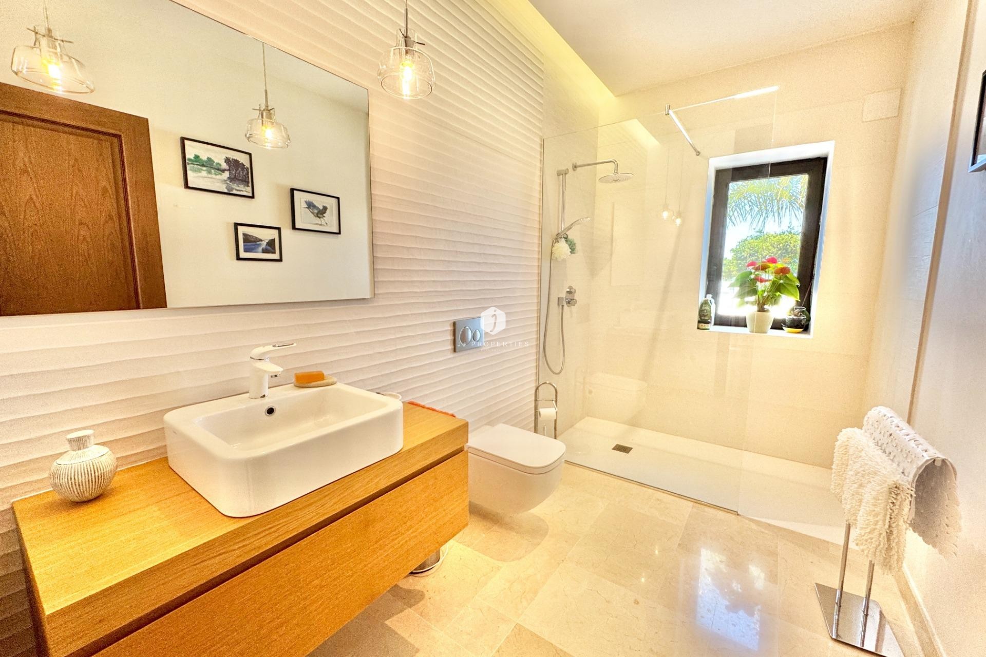 Tweedehands - Villa -
Dolores - Comunidad Valenciana