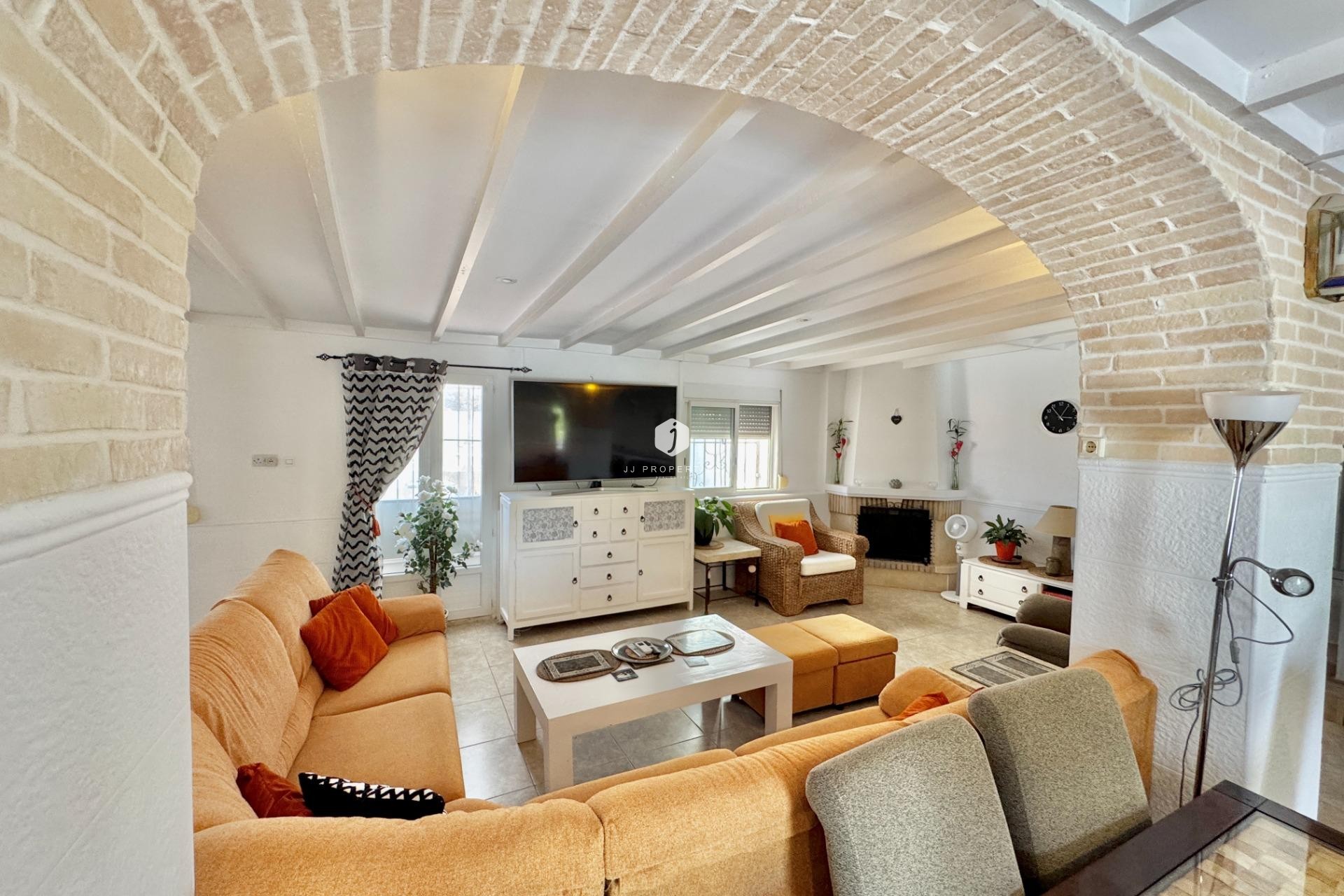 Tweedehands - Villa -
Dolores - Comunidad Valenciana