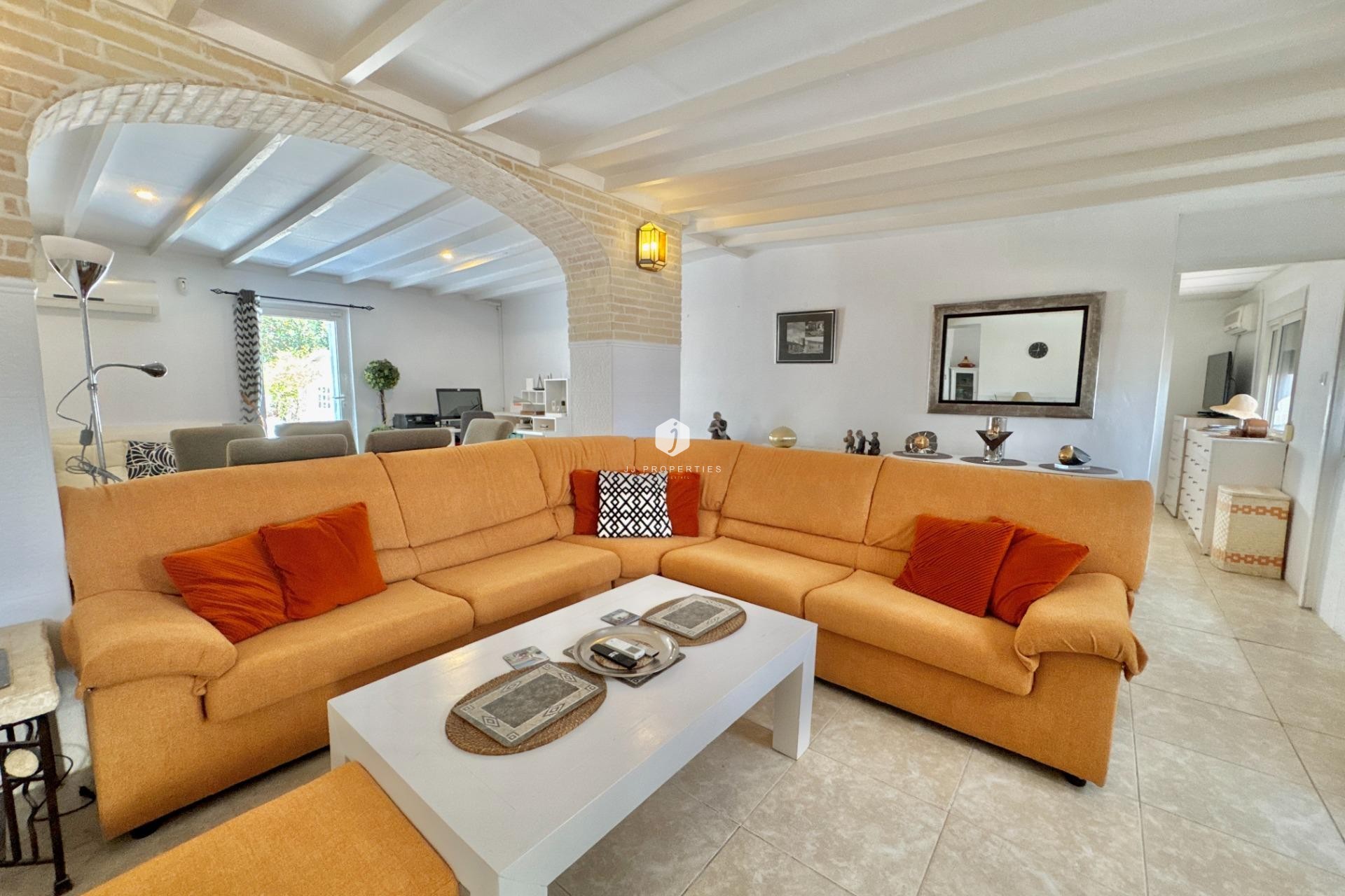 Tweedehands - Villa -
Dolores - Comunidad Valenciana