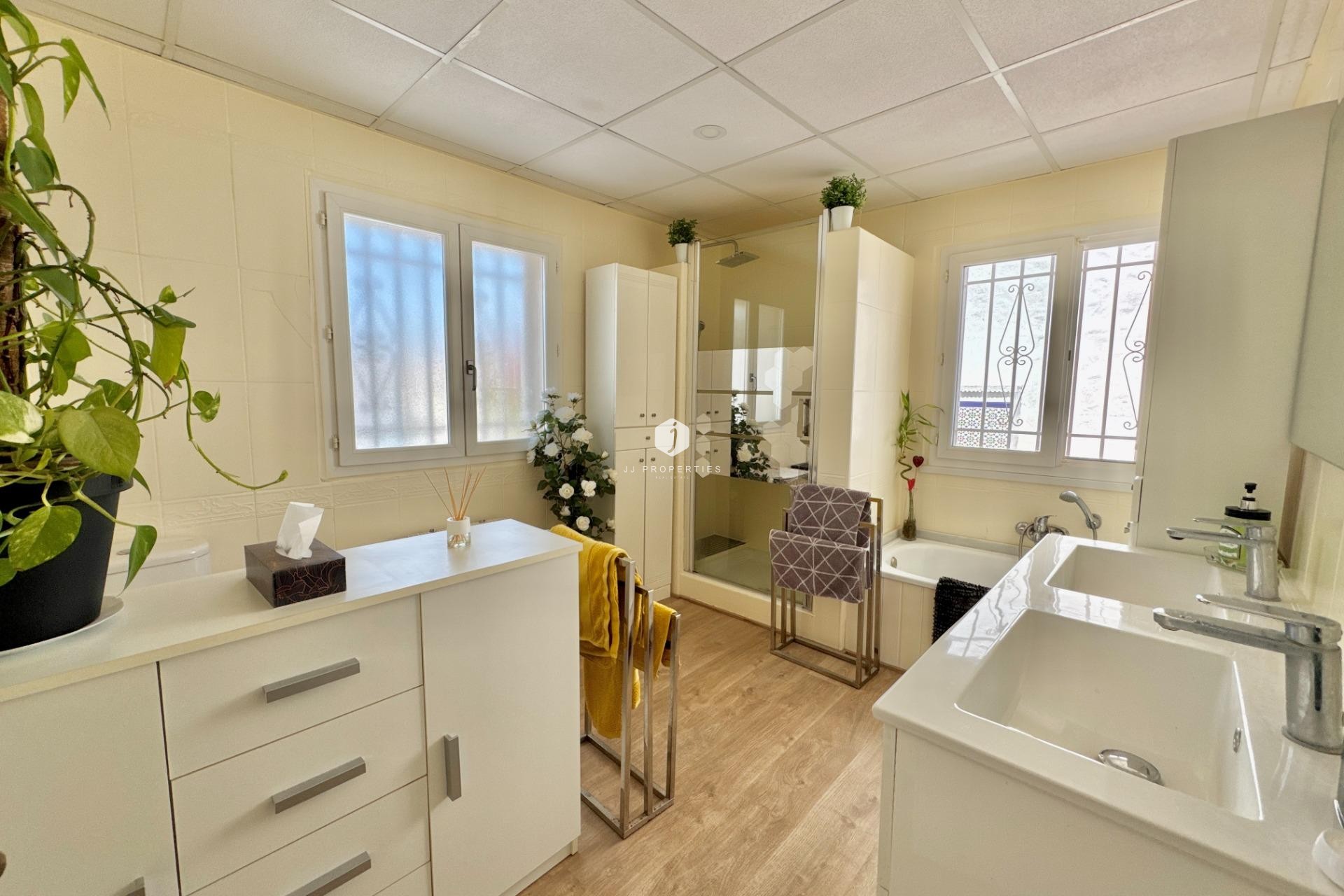 Tweedehands - Villa -
Dolores - Comunidad Valenciana