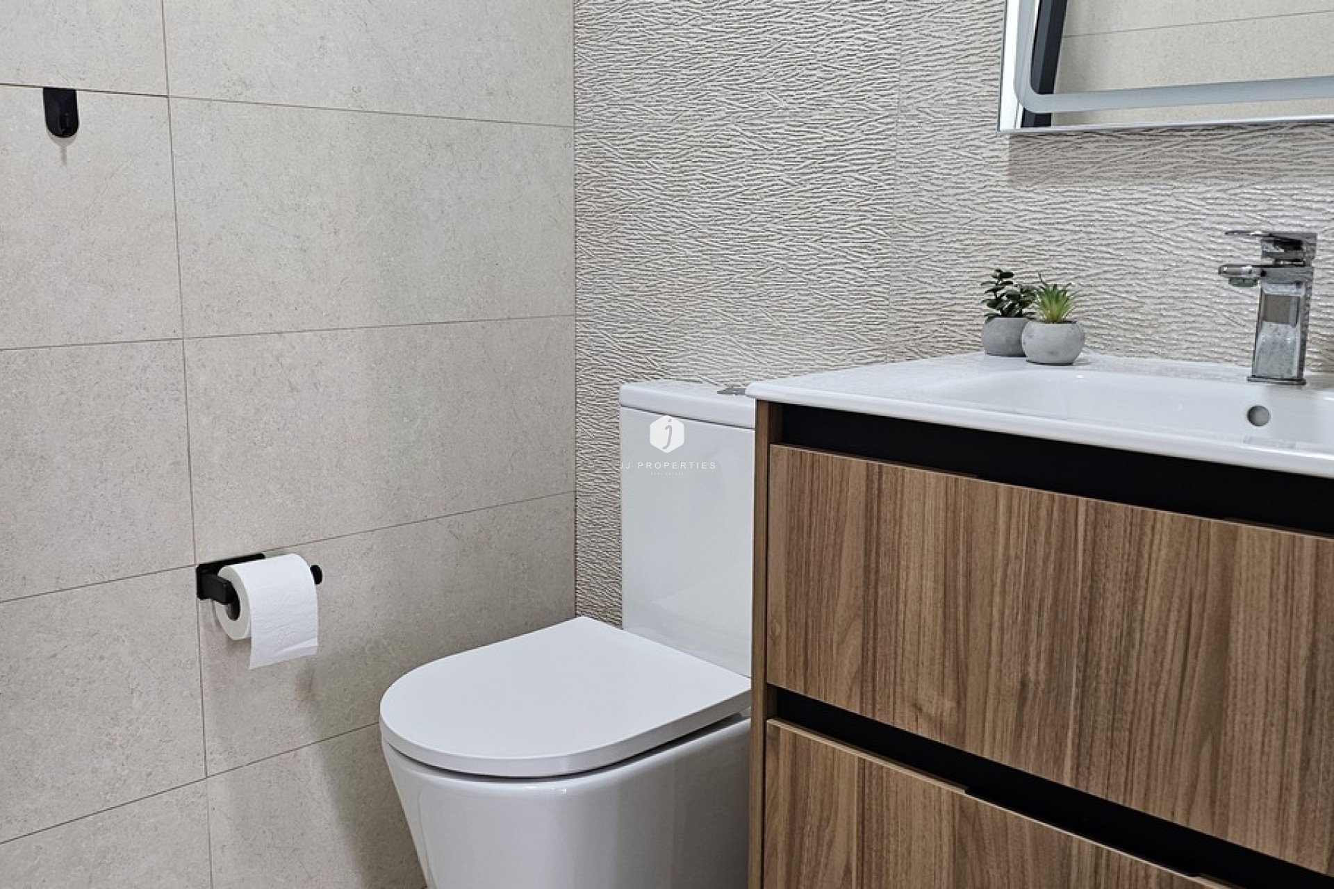 Tweedehands - Villa -
Dolores - Sector 4