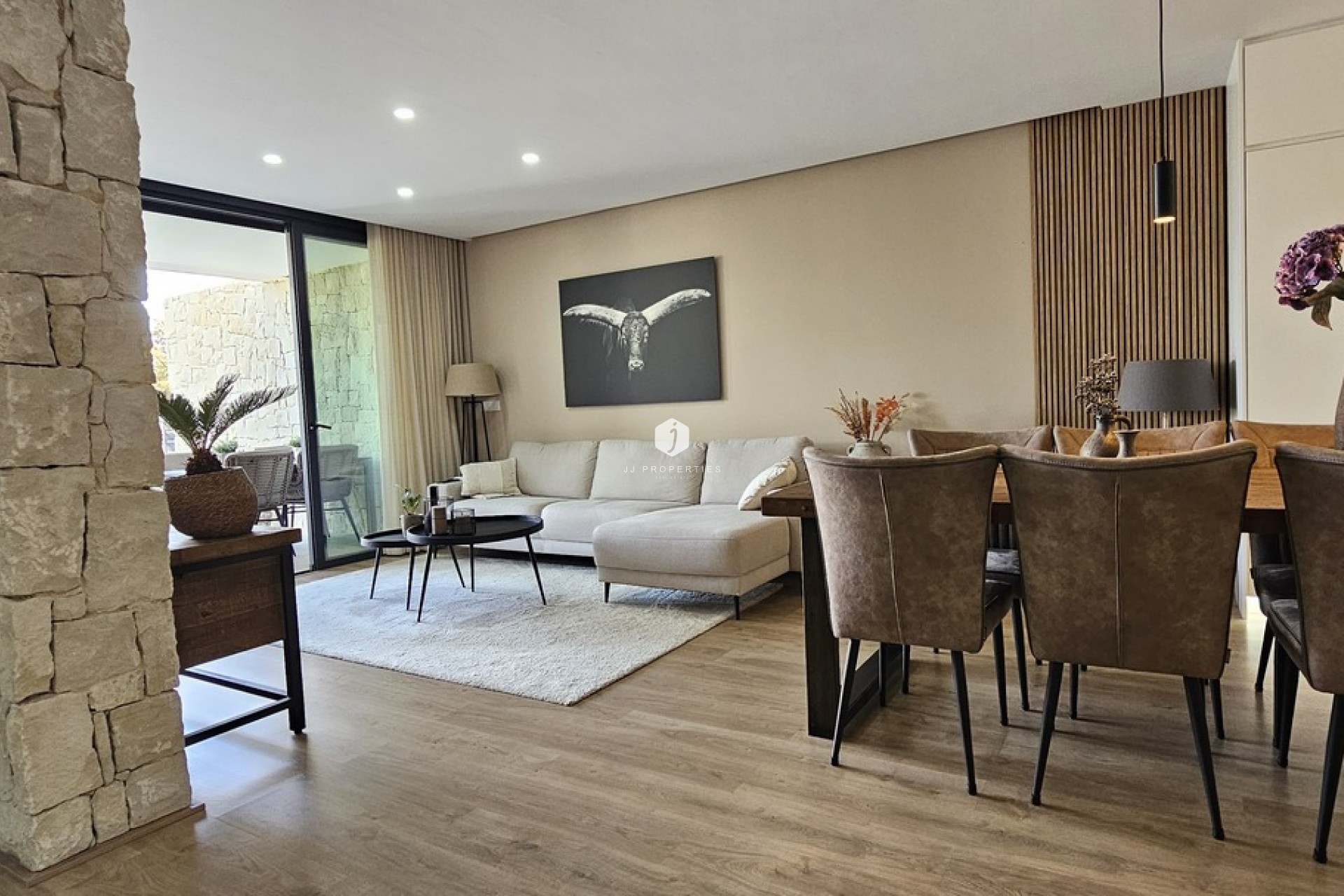 Tweedehands - Villa -
Dolores - Sector 4