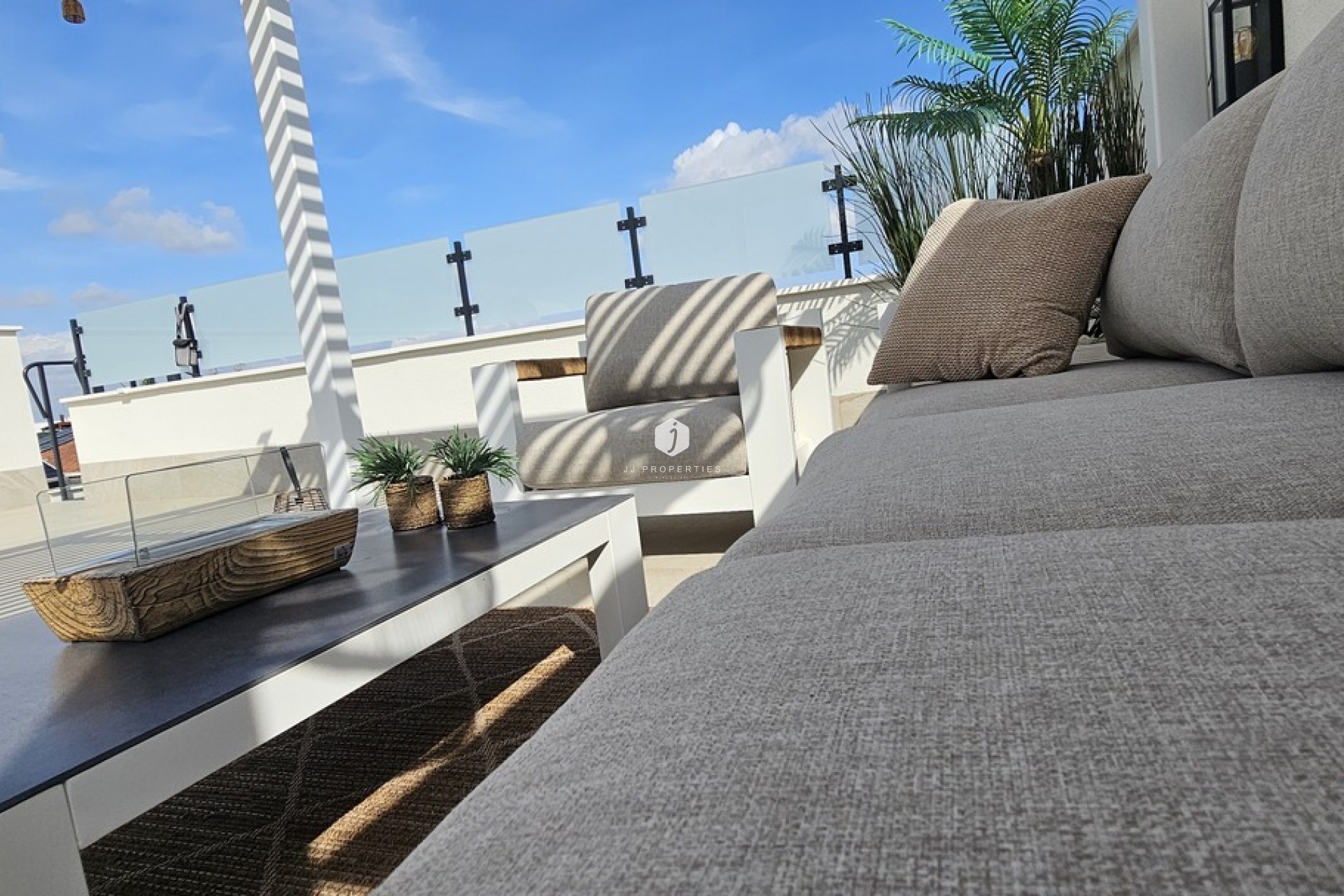 Tweedehands - Villa -
Dolores - Sector 4