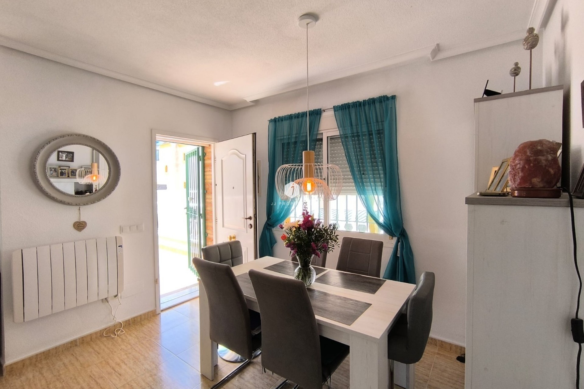 Tweedehands - Villa -
El Raso - Costa Blanca