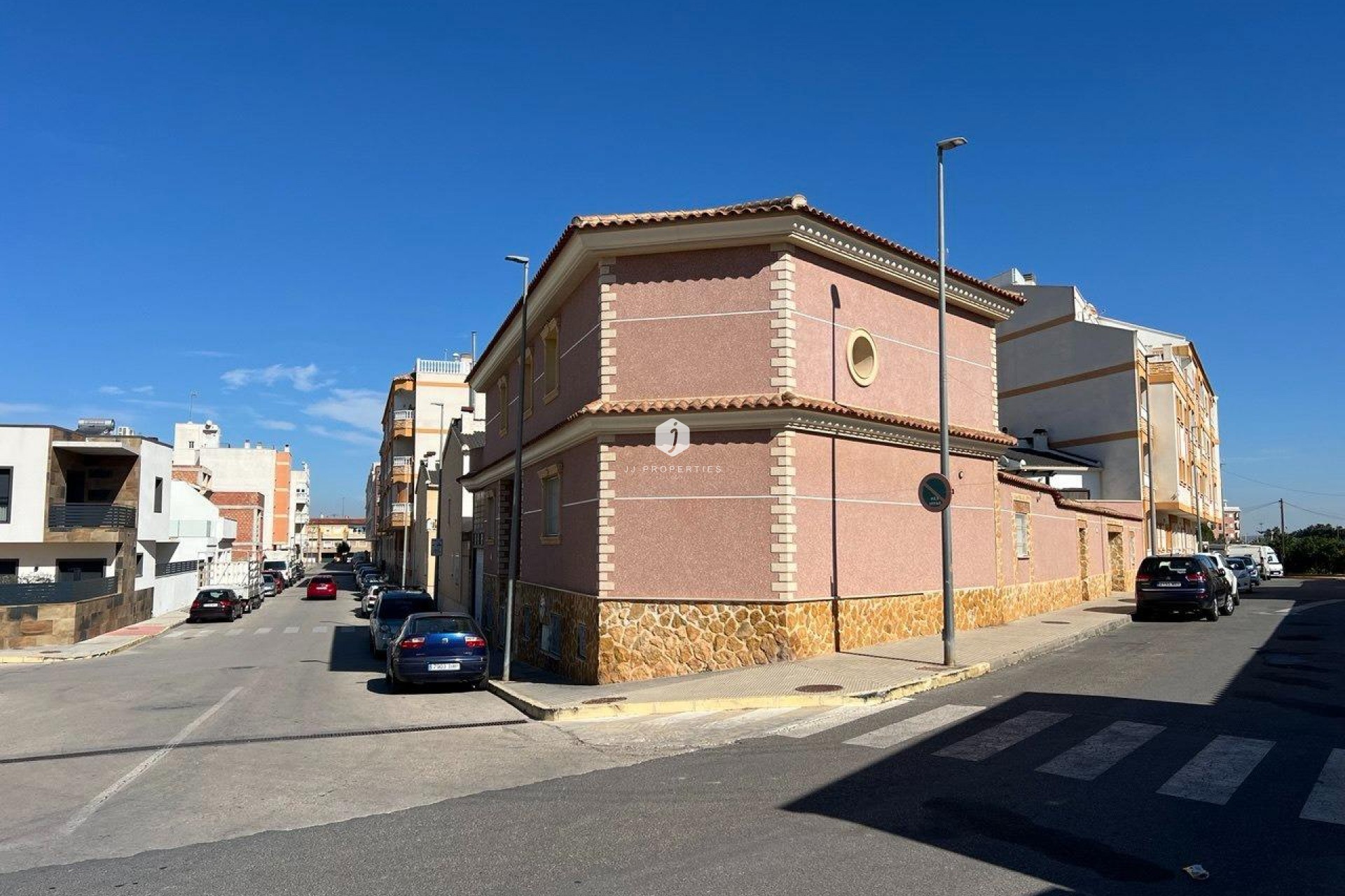 Tweedehands - Villa -
Formentera del Segura - C- Cooperativa