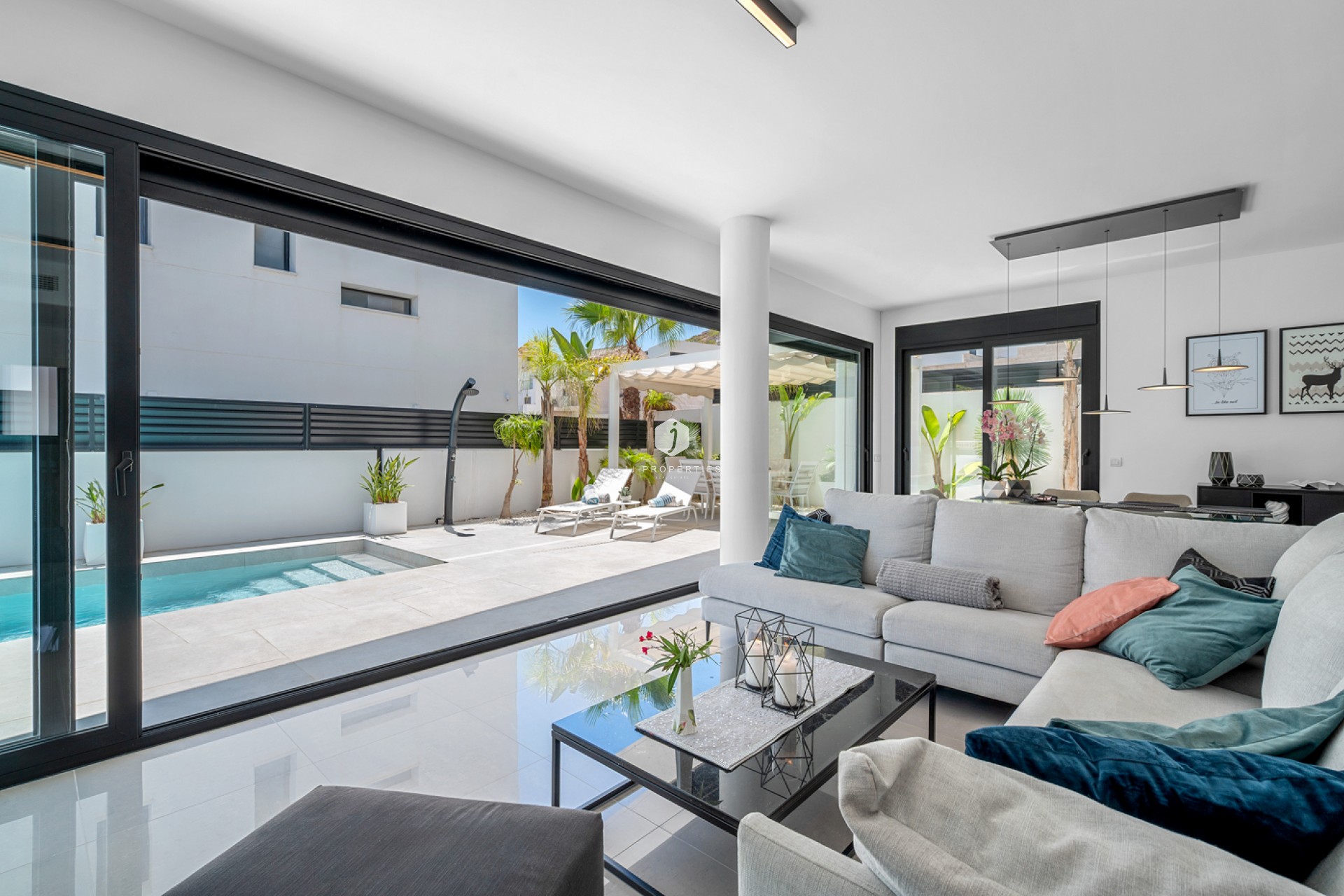 Tweedehands - Villa -
Guardamar del Segura - Costa Blanca