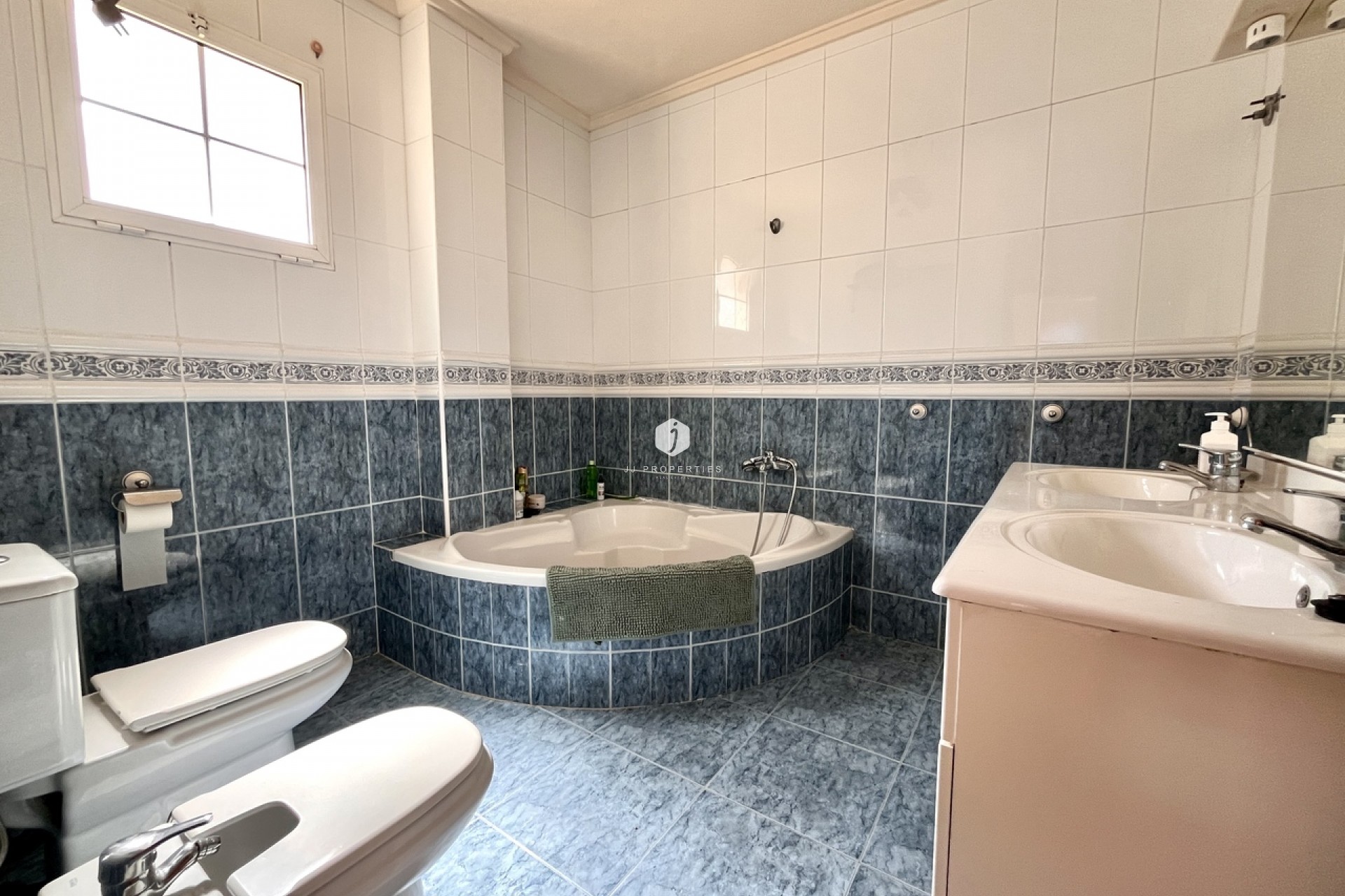 Tweedehands - Villa -
La Zenia - Costa Blanca