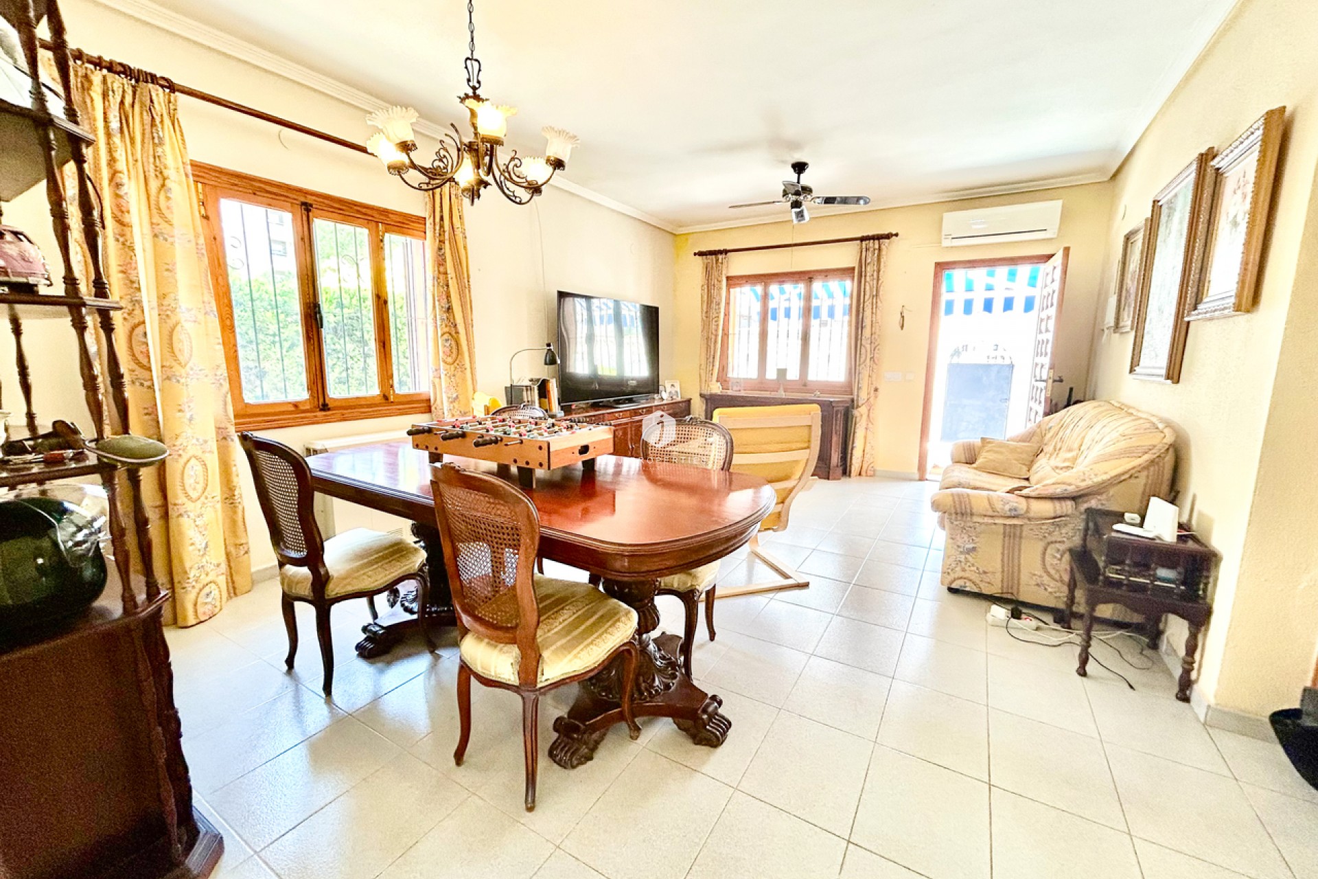 Tweedehands - Villa -
La Zenia - Costa Blanca