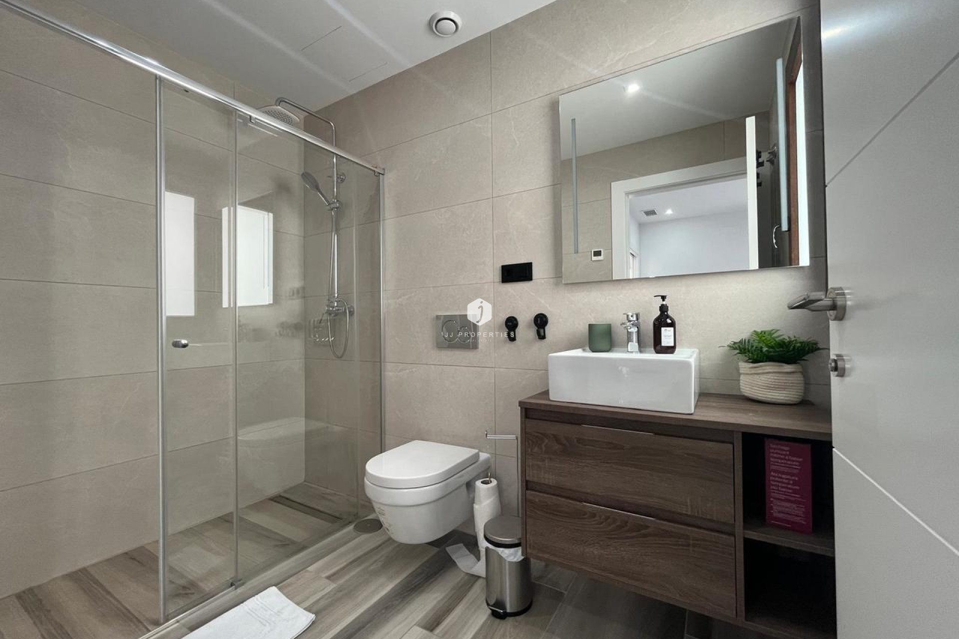 Tweedehands - Villa -
Los Altos - Costa Blanca