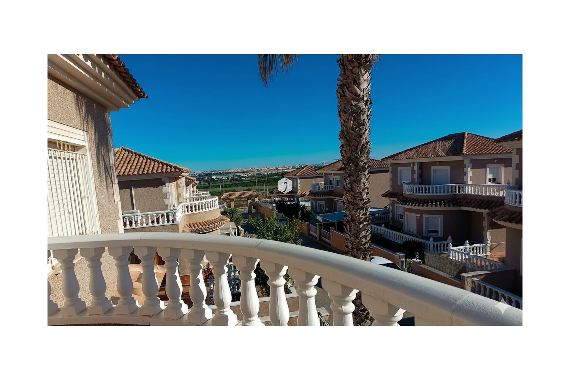 Tweedehands - Villa -
Los Balcones - Costa Blanca