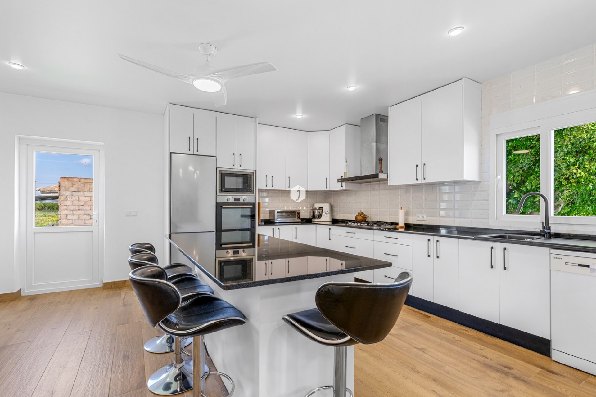 Tweedehands - Villa -
Los Montesinos - Costa Blanca