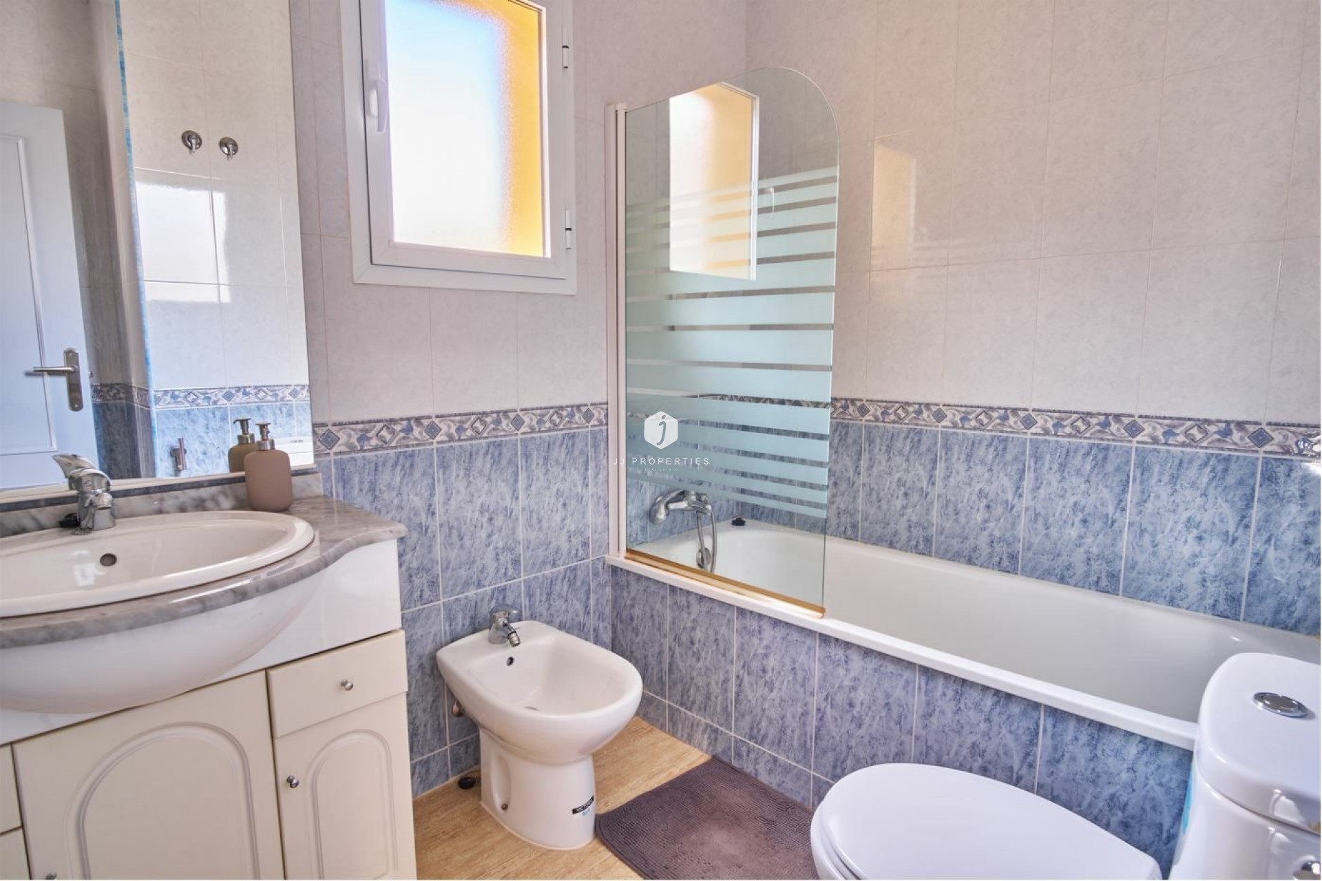 Tweedehands - Villa -
Los Montesinos - Costa Blanca