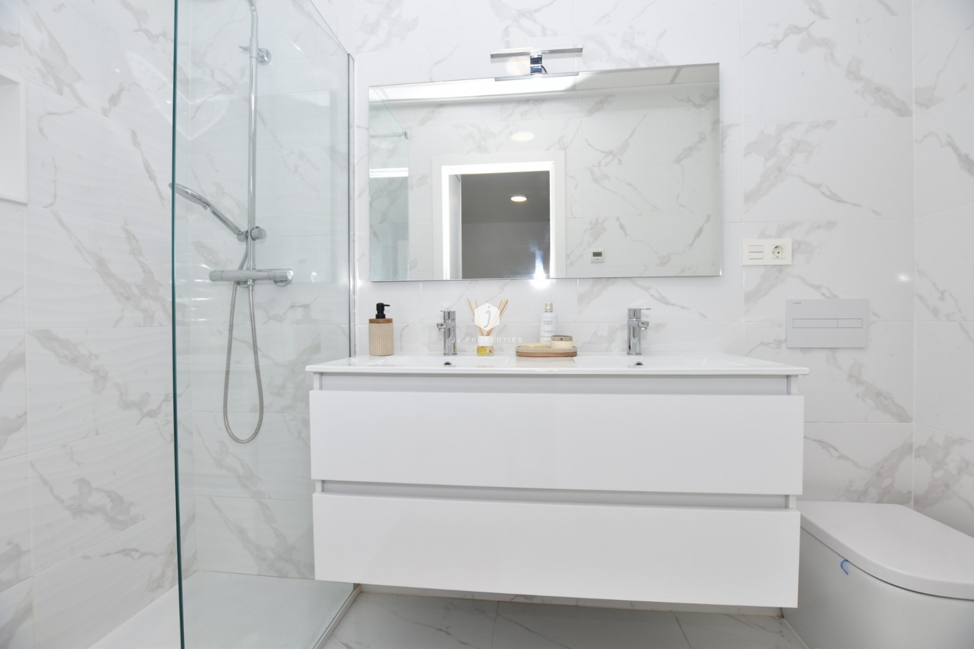 Tweedehands - Villa -
Los Montesinos - Costa Blanca