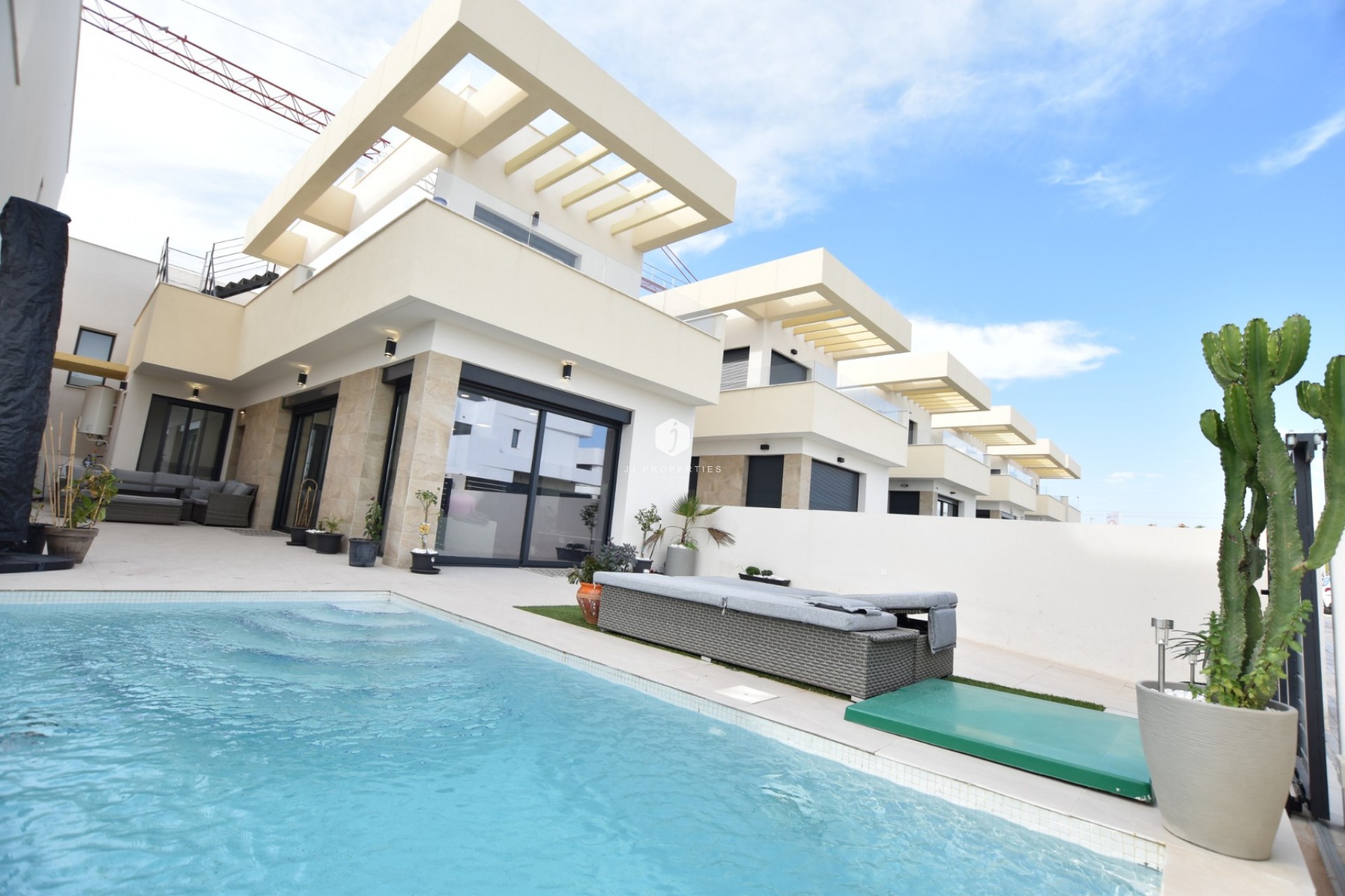 Tweedehands - Villa -
Los Montesinos - Costa Blanca