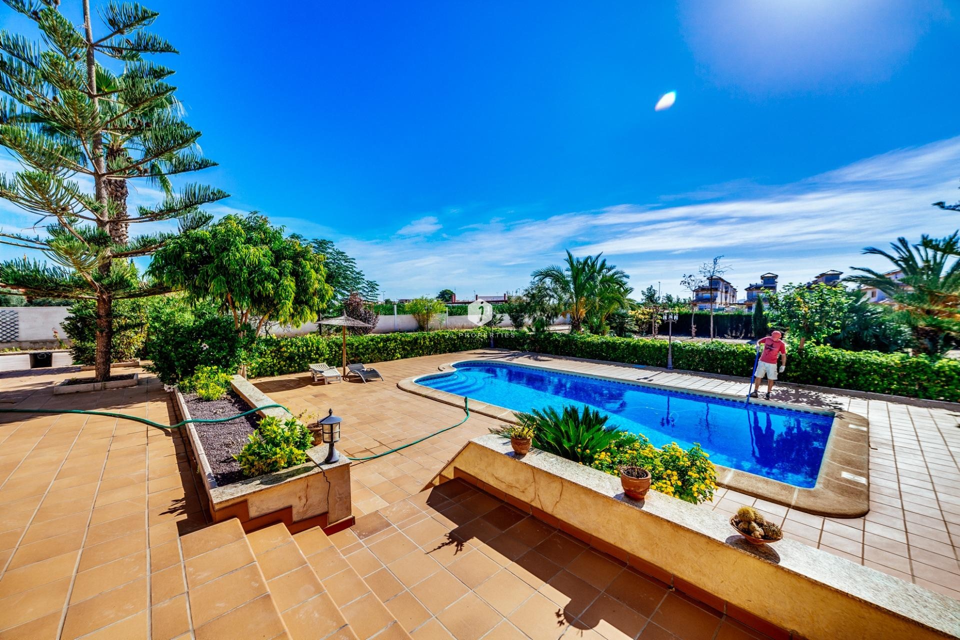 Tweedehands - Villa -
Los Montesinos - Montesinos  Los