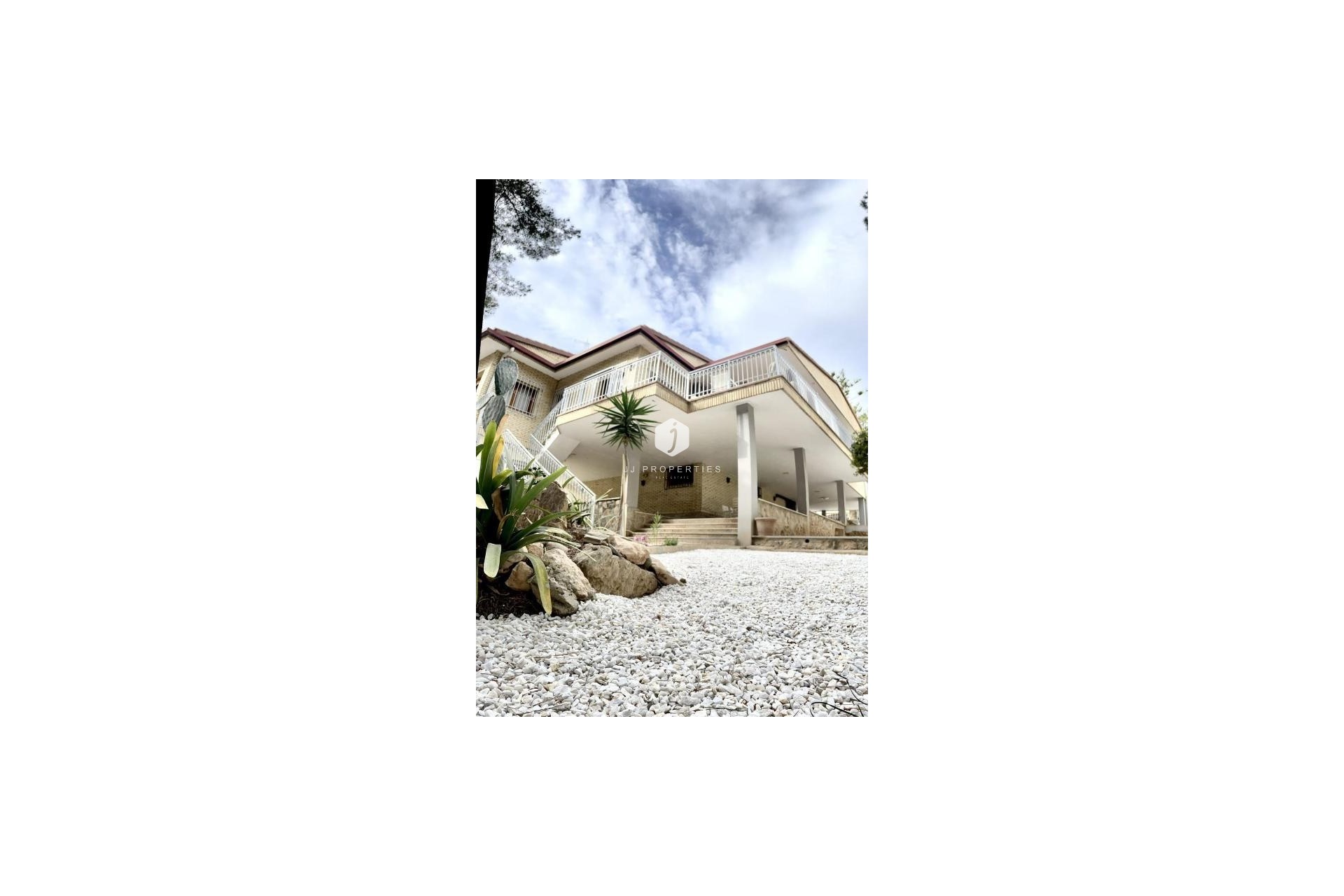 Tweedehands - Villa -
Orihuela Costa - Campoamor