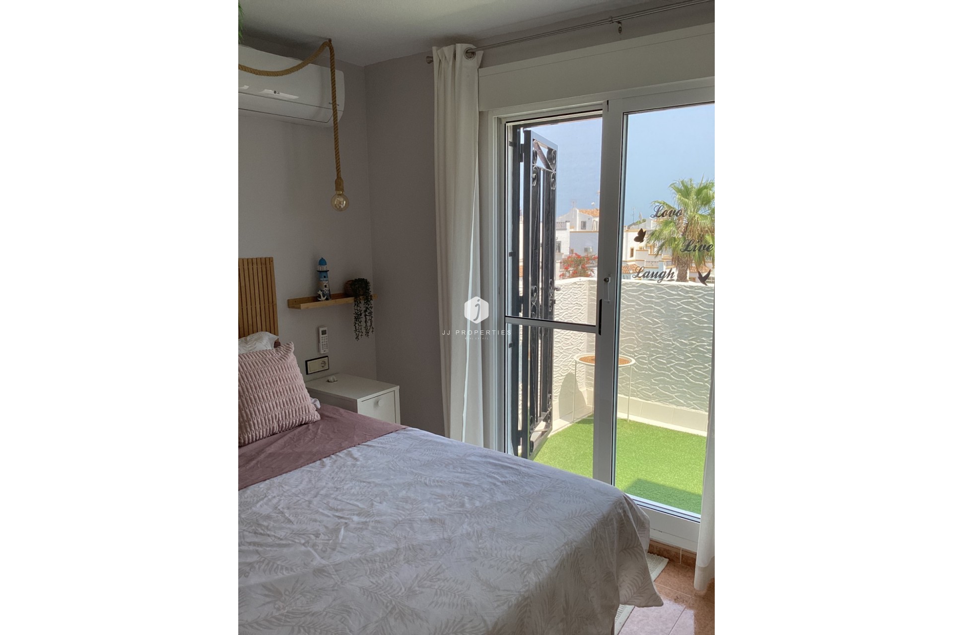 Tweedehands - Villa -
Orihuela Costa - Costa Blanca