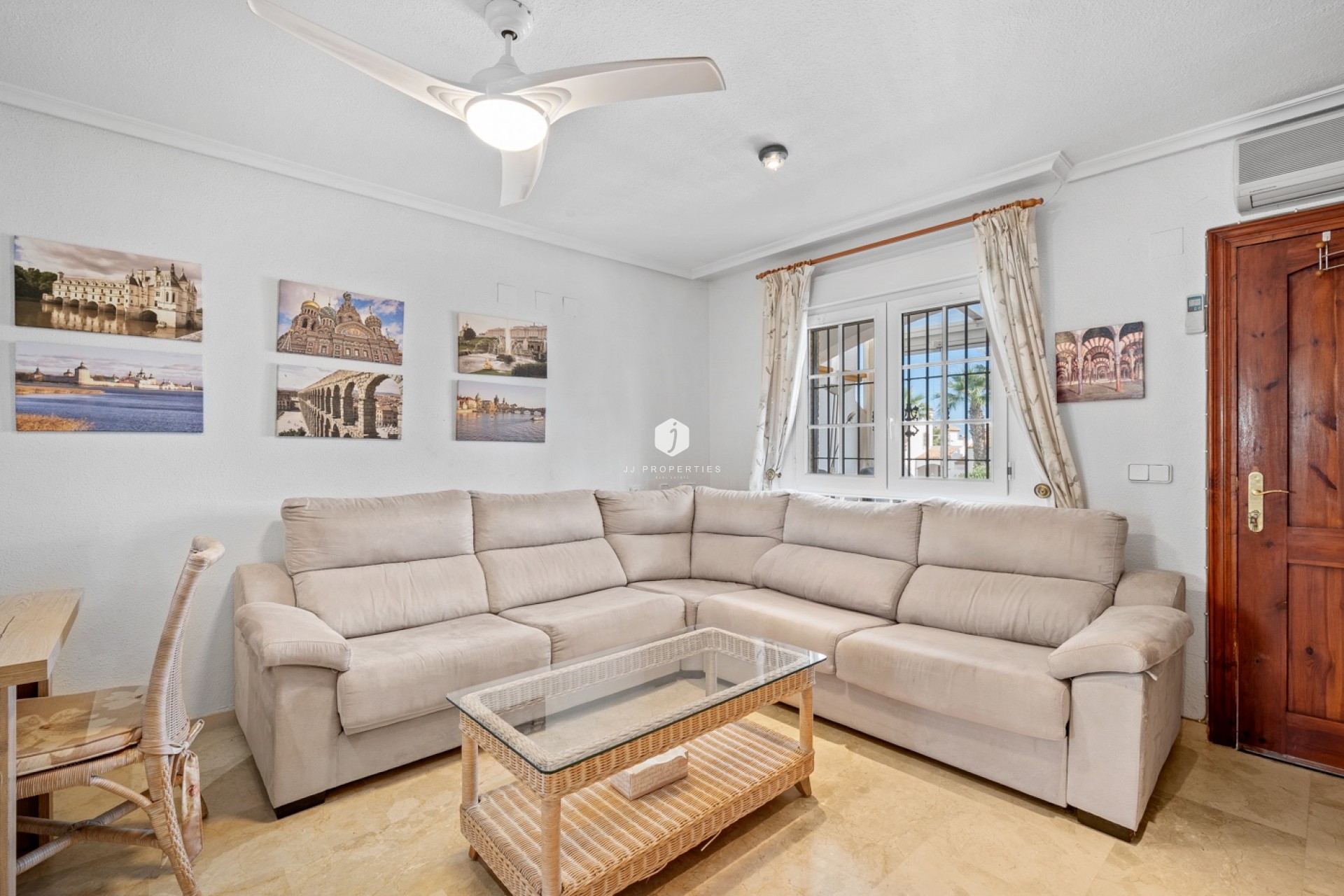 Tweedehands - Villa -
Orihuela Costa - Costa Blanca