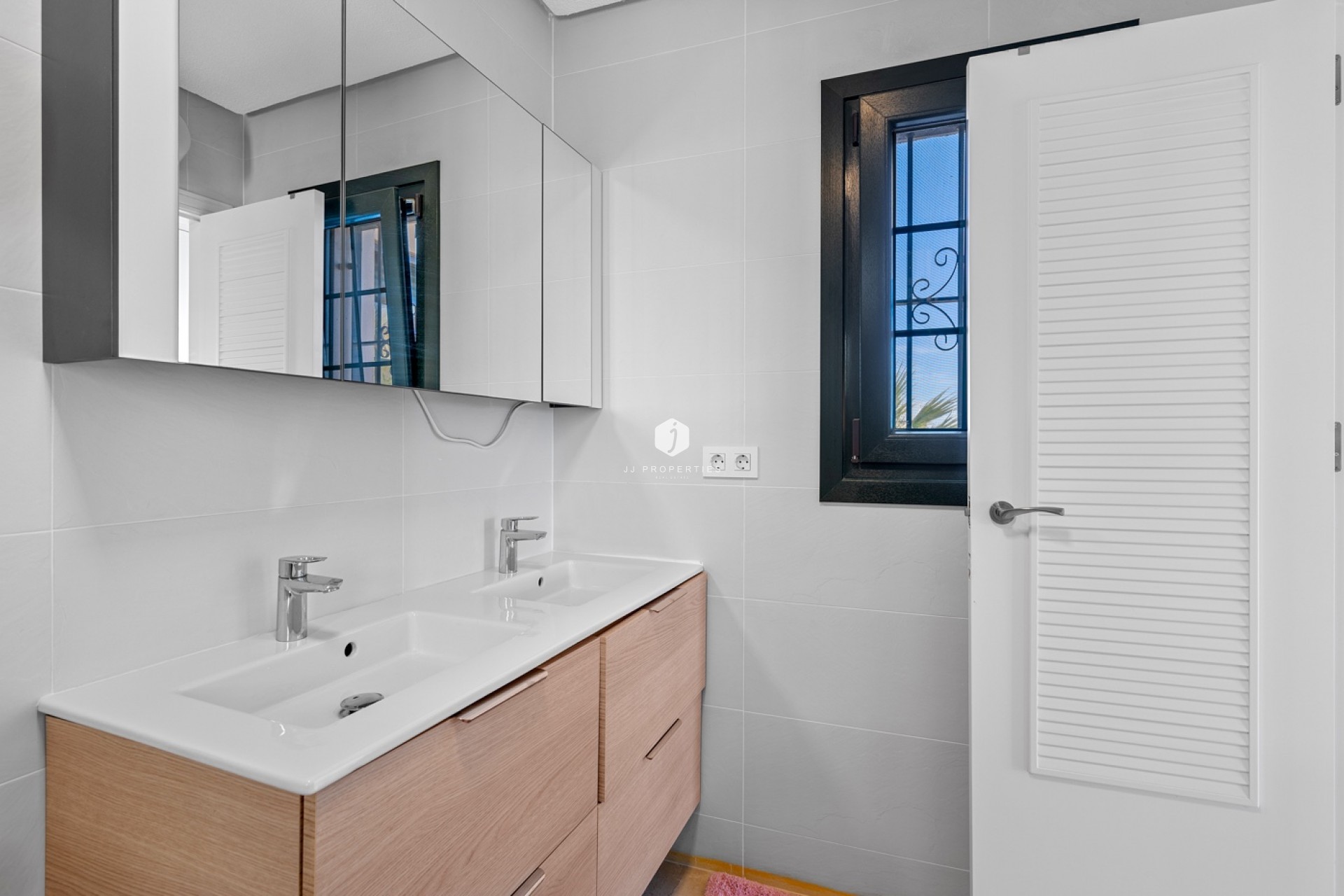 Tweedehands - Villa -
Orihuela Costa - Costa Blanca