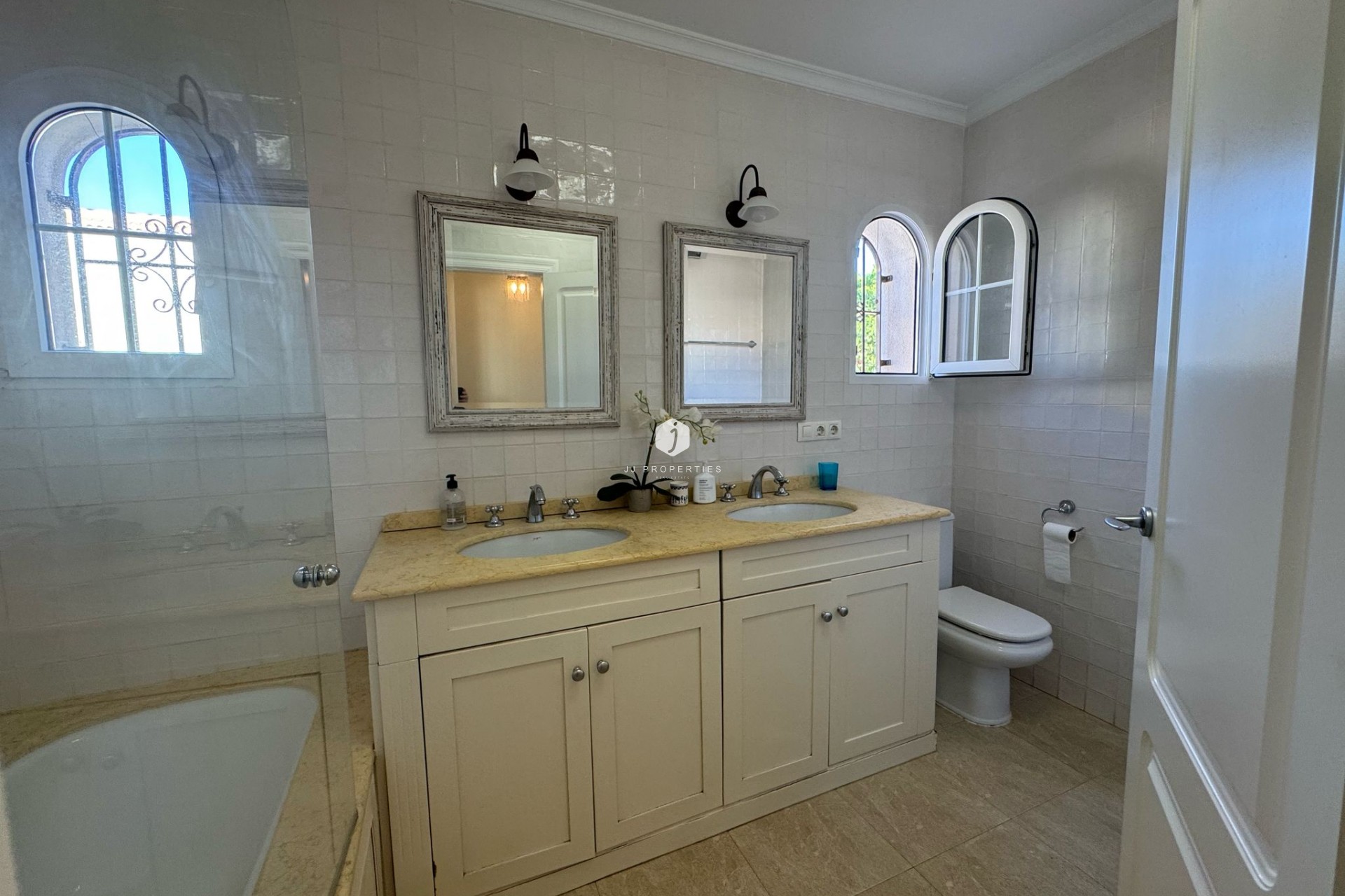 Tweedehands - Villa -
Orihuela Costa - Costa Blanca