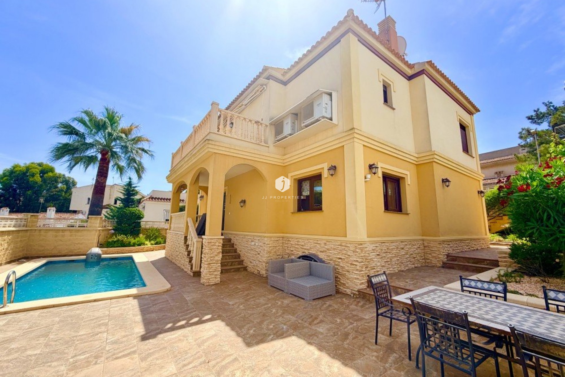 Tweedehands - Villa -
Orihuela Costa - Costa Blanca