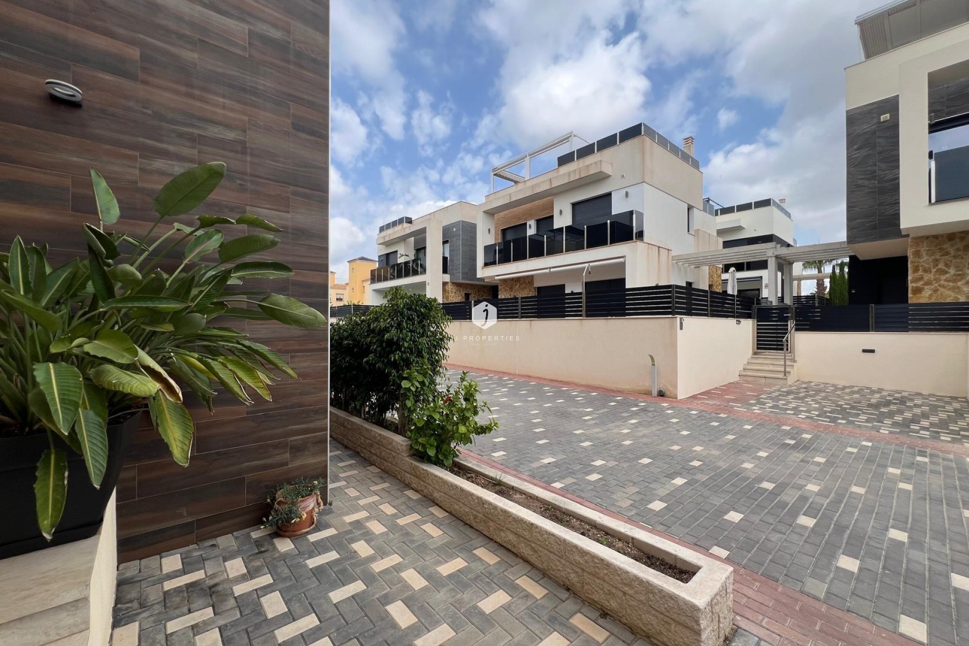 Tweedehands - Villa -
Orihuela Costa - Lomas de Cabo Roig