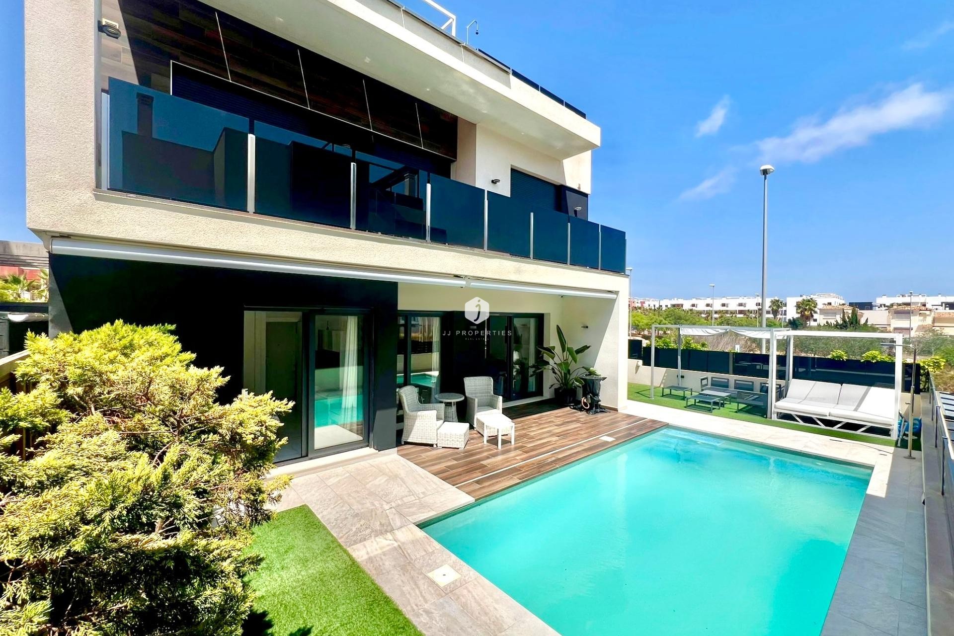 Tweedehands - Villa -
Orihuela Costa - Lomas de Cabo Roig