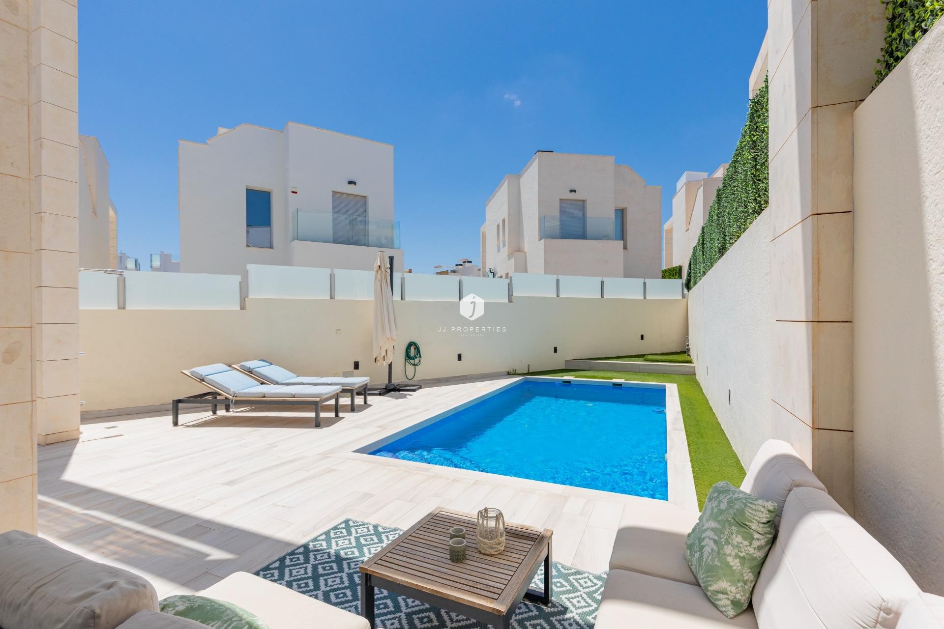 Tweedehands - Villa -
Orihuela Costa - Lomas de Cabo Roig