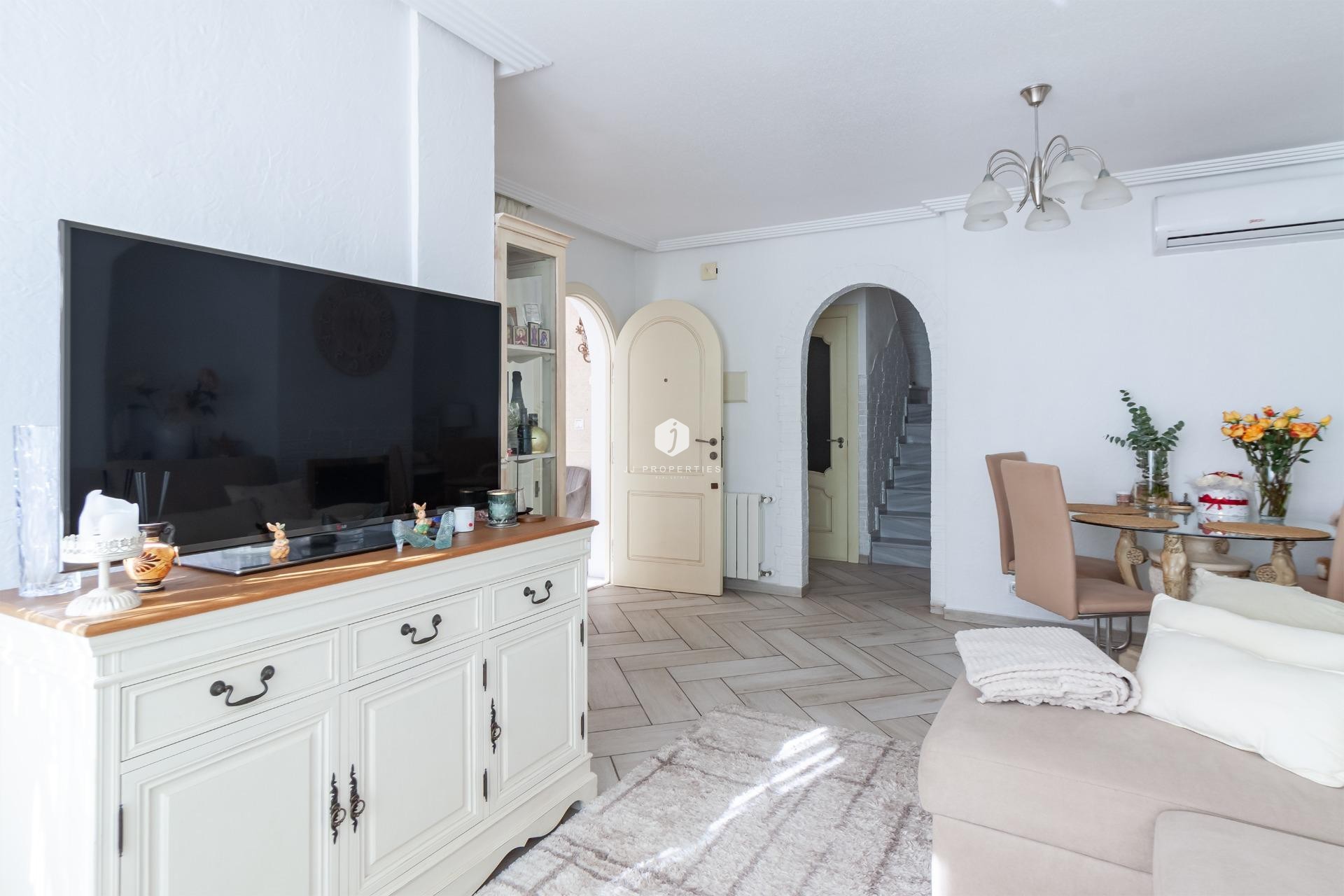 Tweedehands - Villa -
Orihuela Costa - Los Almendros-la Florida