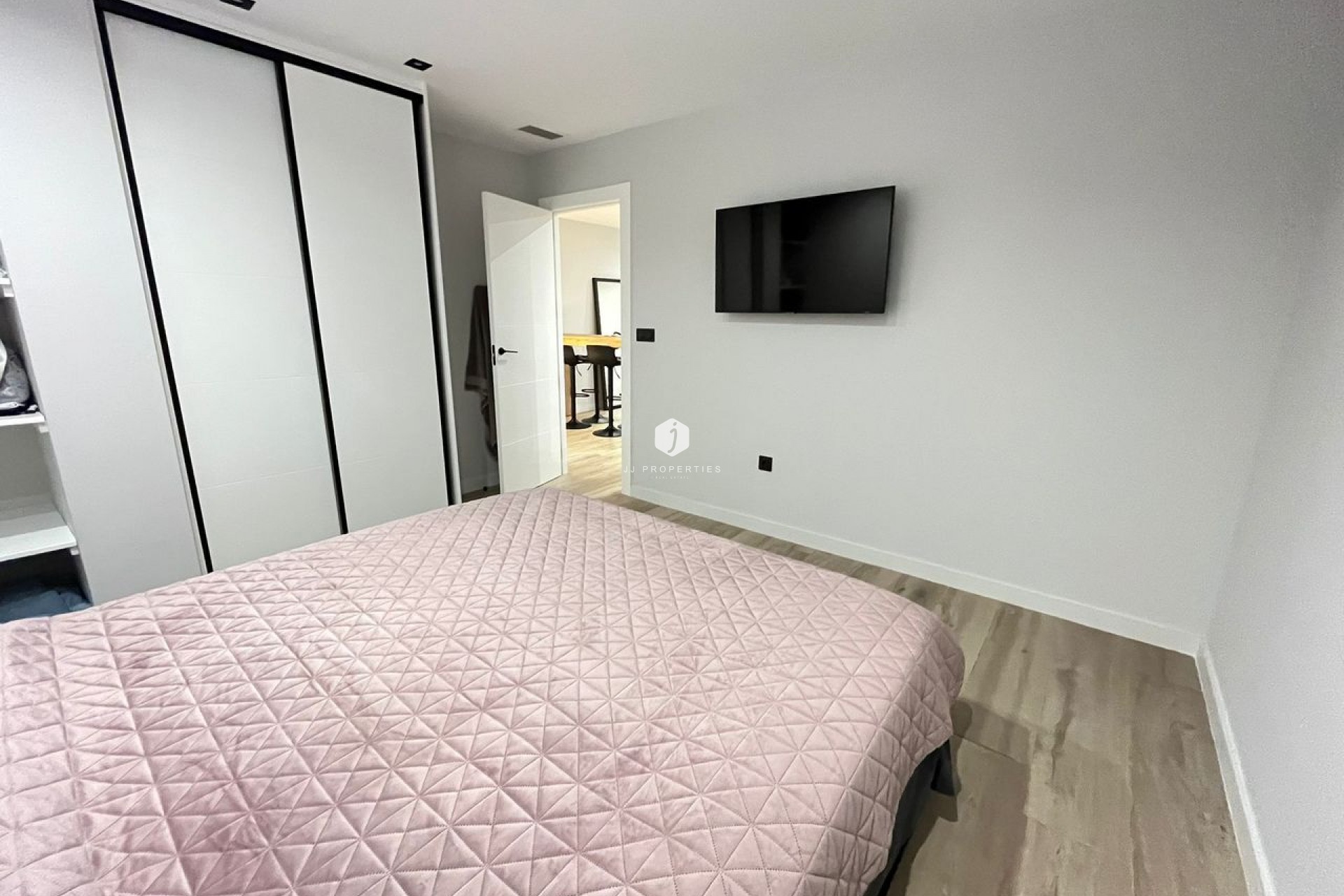 Tweedehands - Villa -
Punta Prima - Costa Blanca