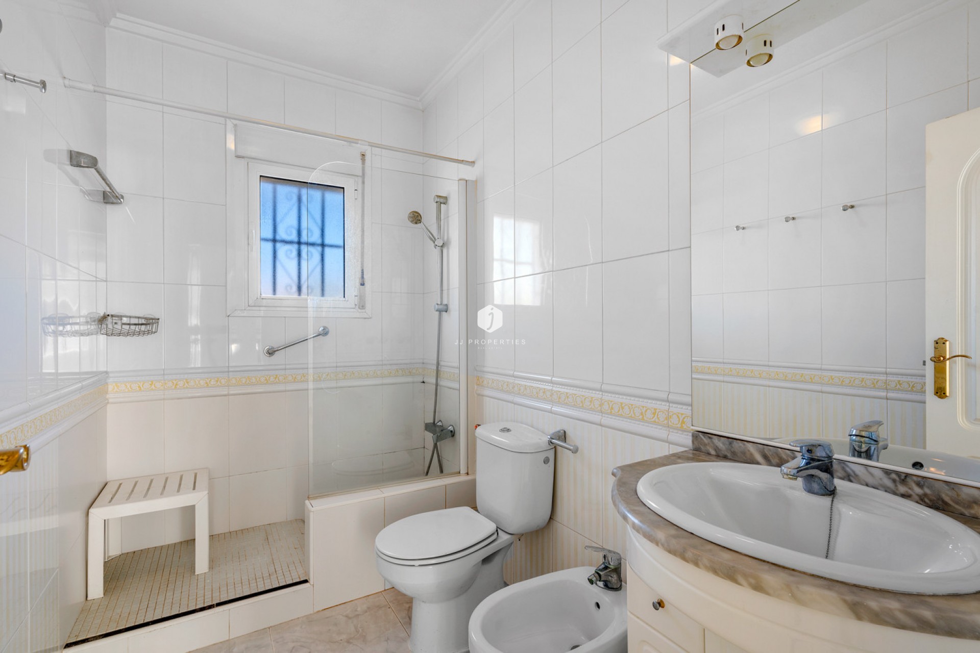 Tweedehands - Villa -
Rojales - Inland