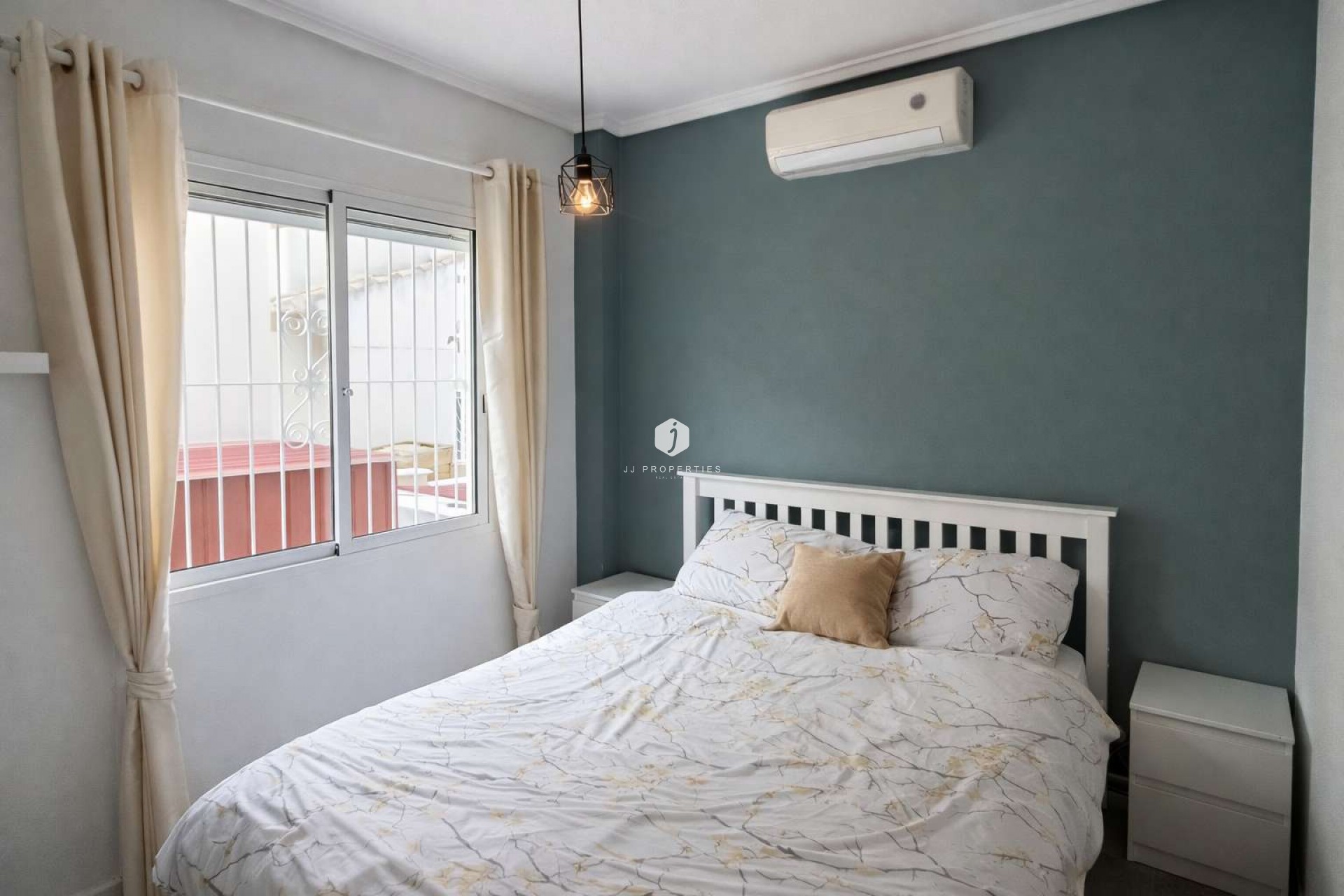 Tweedehands - Villa -
Rojales - Inland