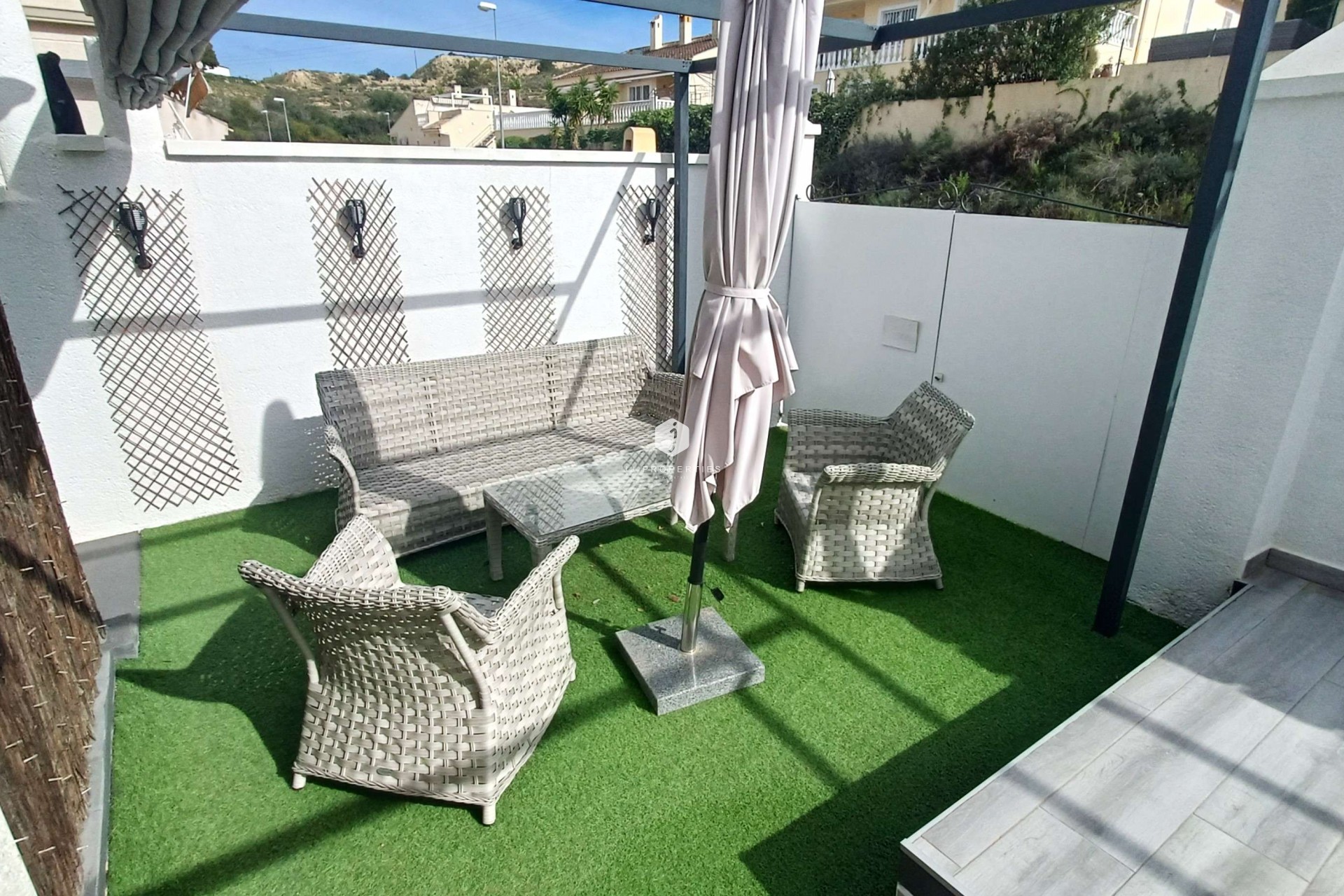 Tweedehands - Villa -
Rojales - Inland