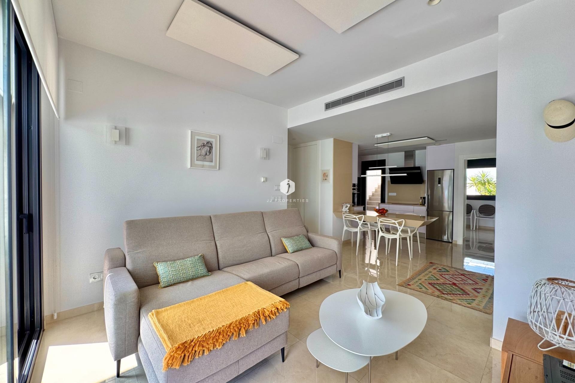 Tweedehands - Villa -
San Miguel de Salinas - Bellavista