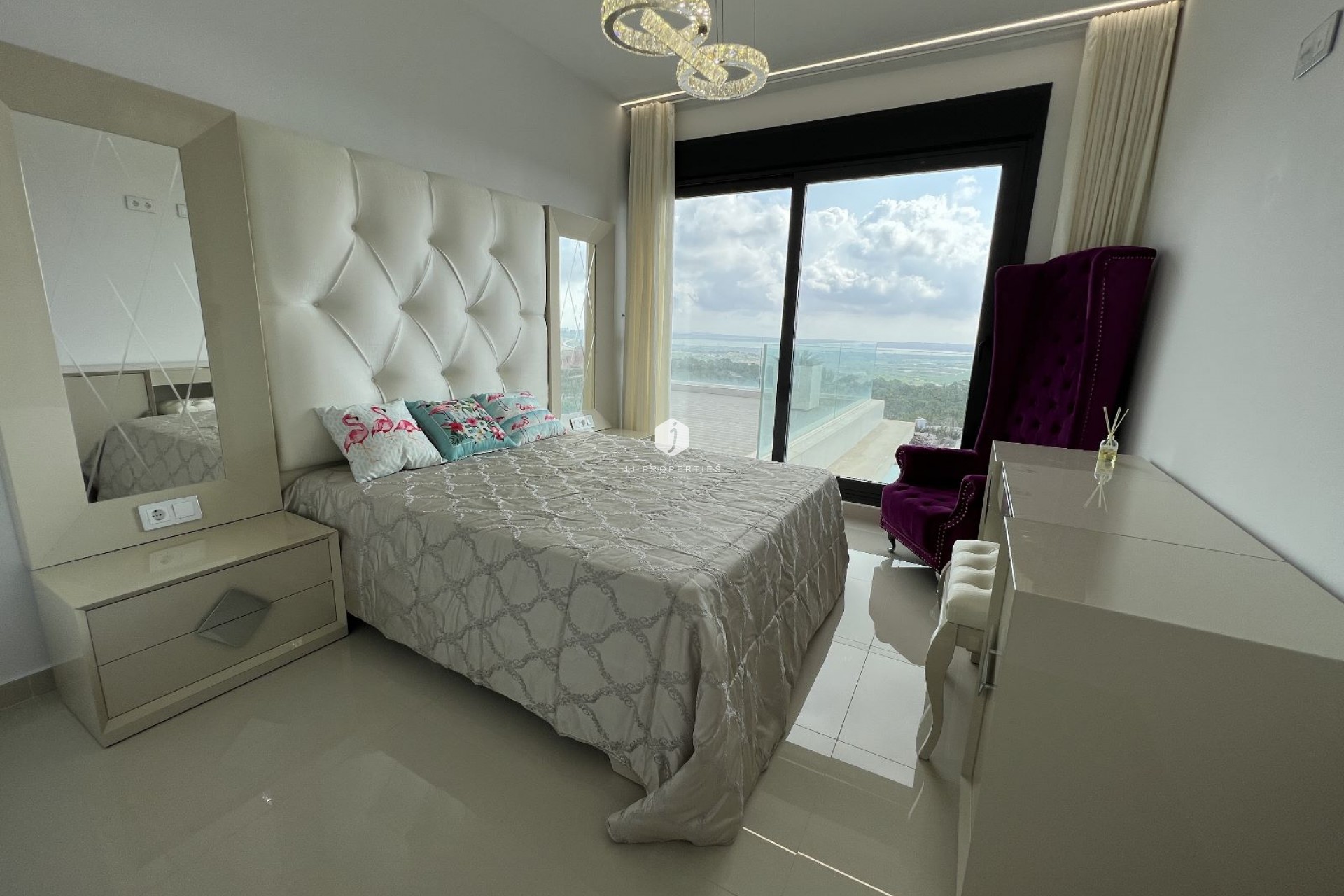 Tweedehands - Villa -
San Miguel de Salinas - Inland