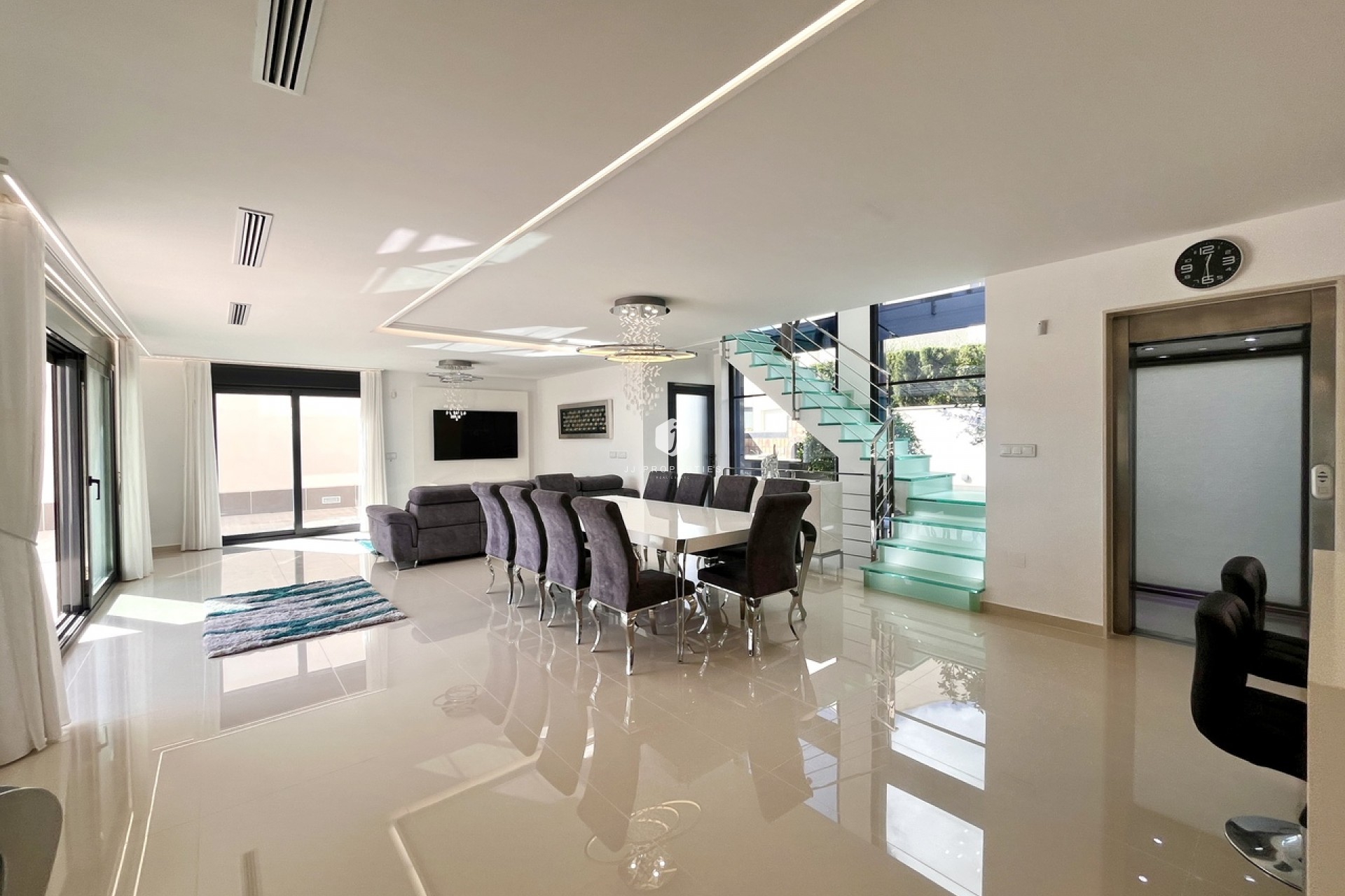 Tweedehands - Villa -
San Miguel de Salinas - Inland