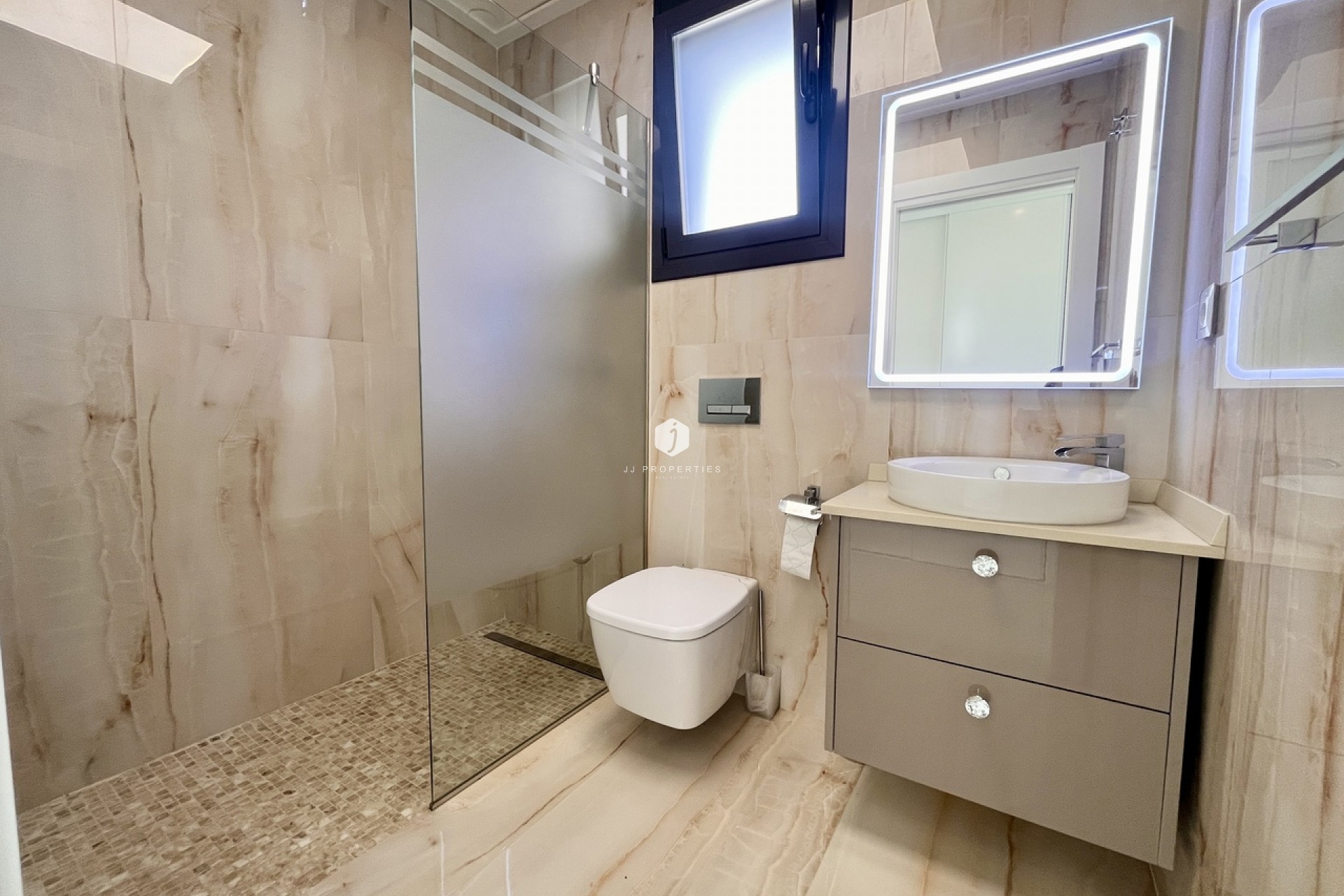 Tweedehands - Villa -
San Miguel de Salinas - Inland