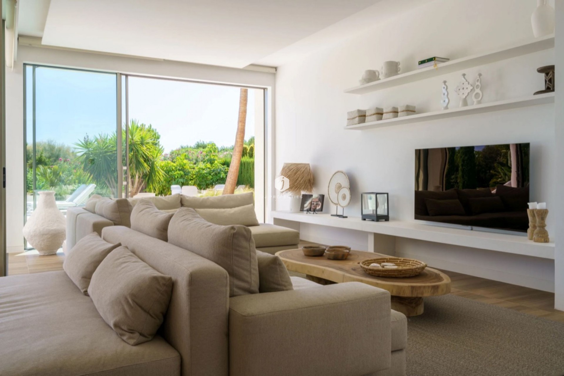 Tweedehands - Villa -
San Miguel de Salinas - Inland