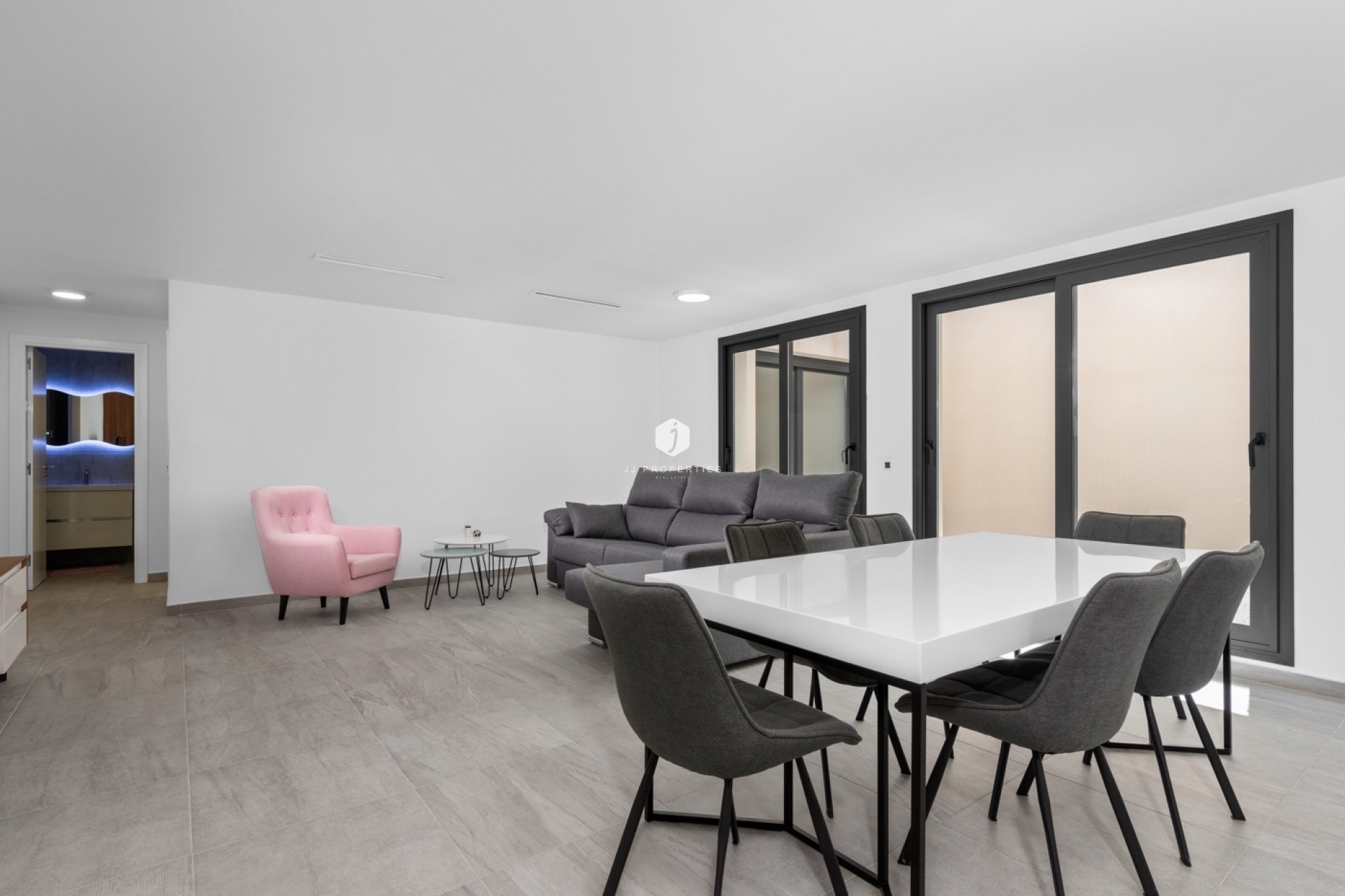 Tweedehands - Villa -
San Miguel de Salinas - Inland