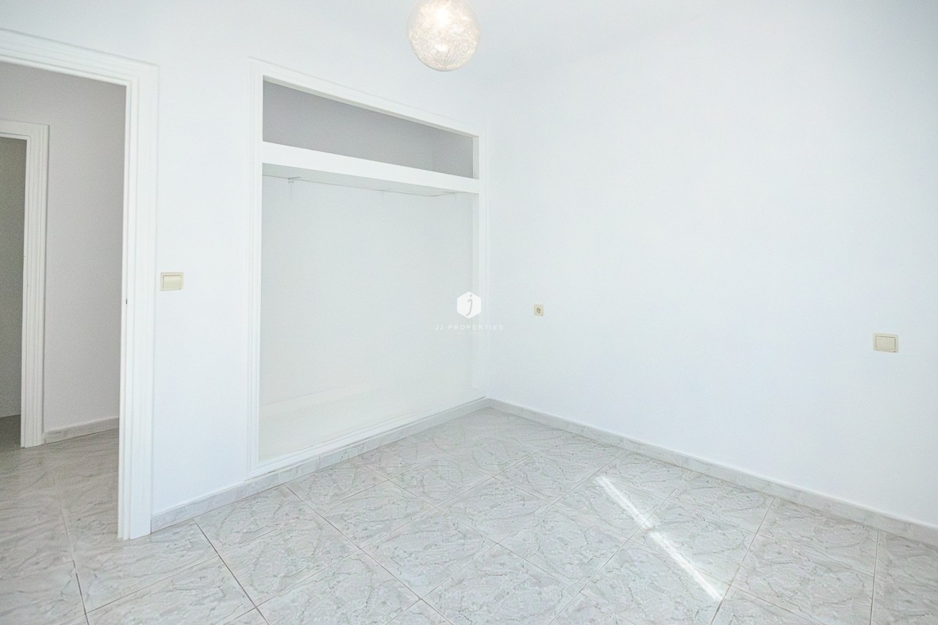 Tweedehands - Villa -
San Miguel de Salinas - Inland