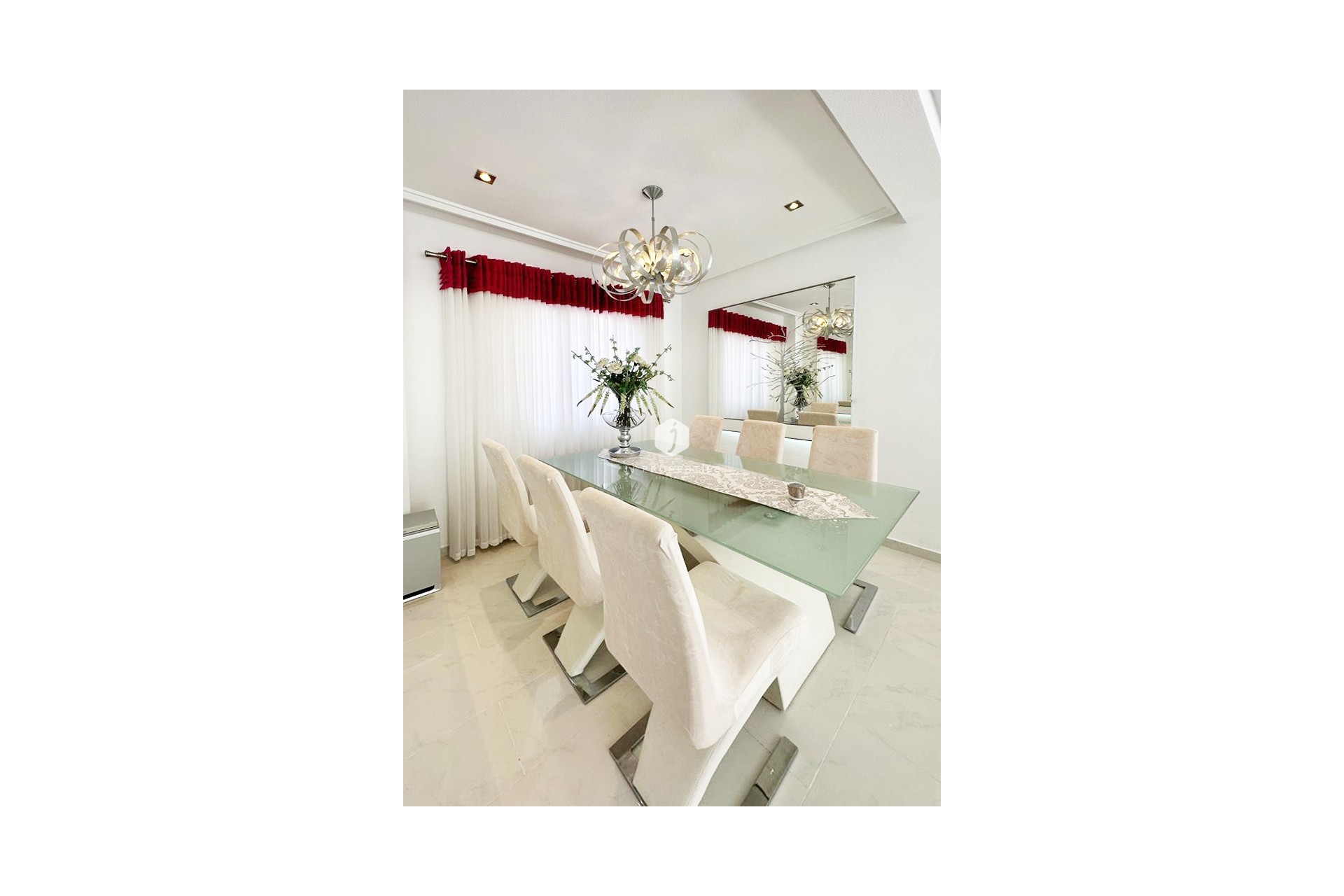 Tweedehands - Villa -
San Miguel de Salinas - Inland