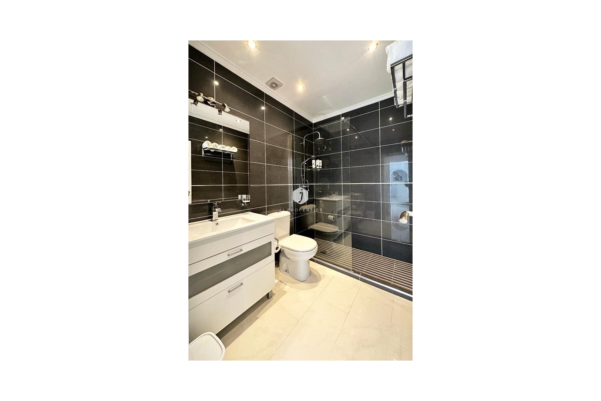 Tweedehands - Villa -
San Miguel de Salinas - Inland