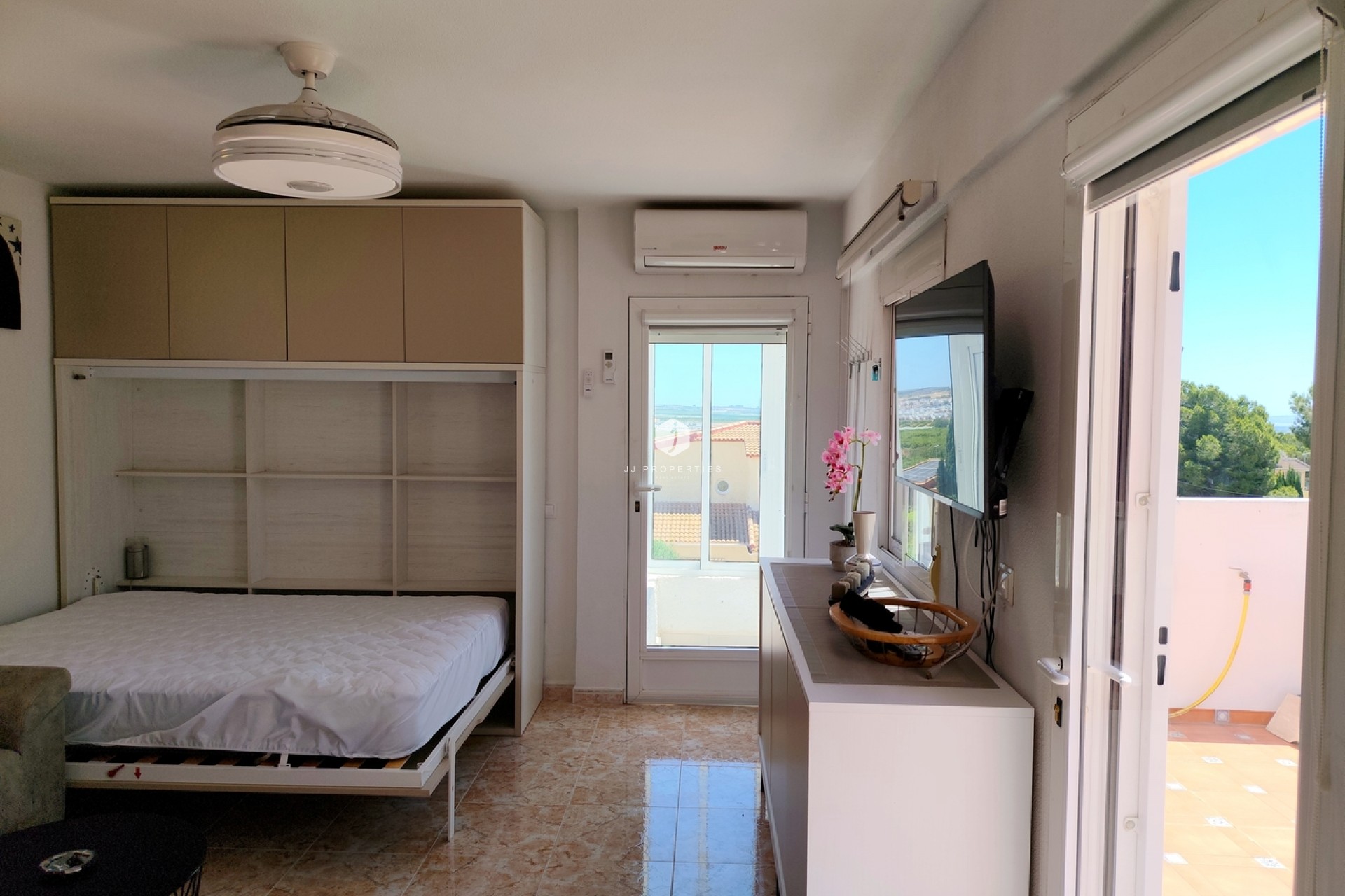 Tweedehands - Villa -
San Miguel / Vistabella Golf - Inland