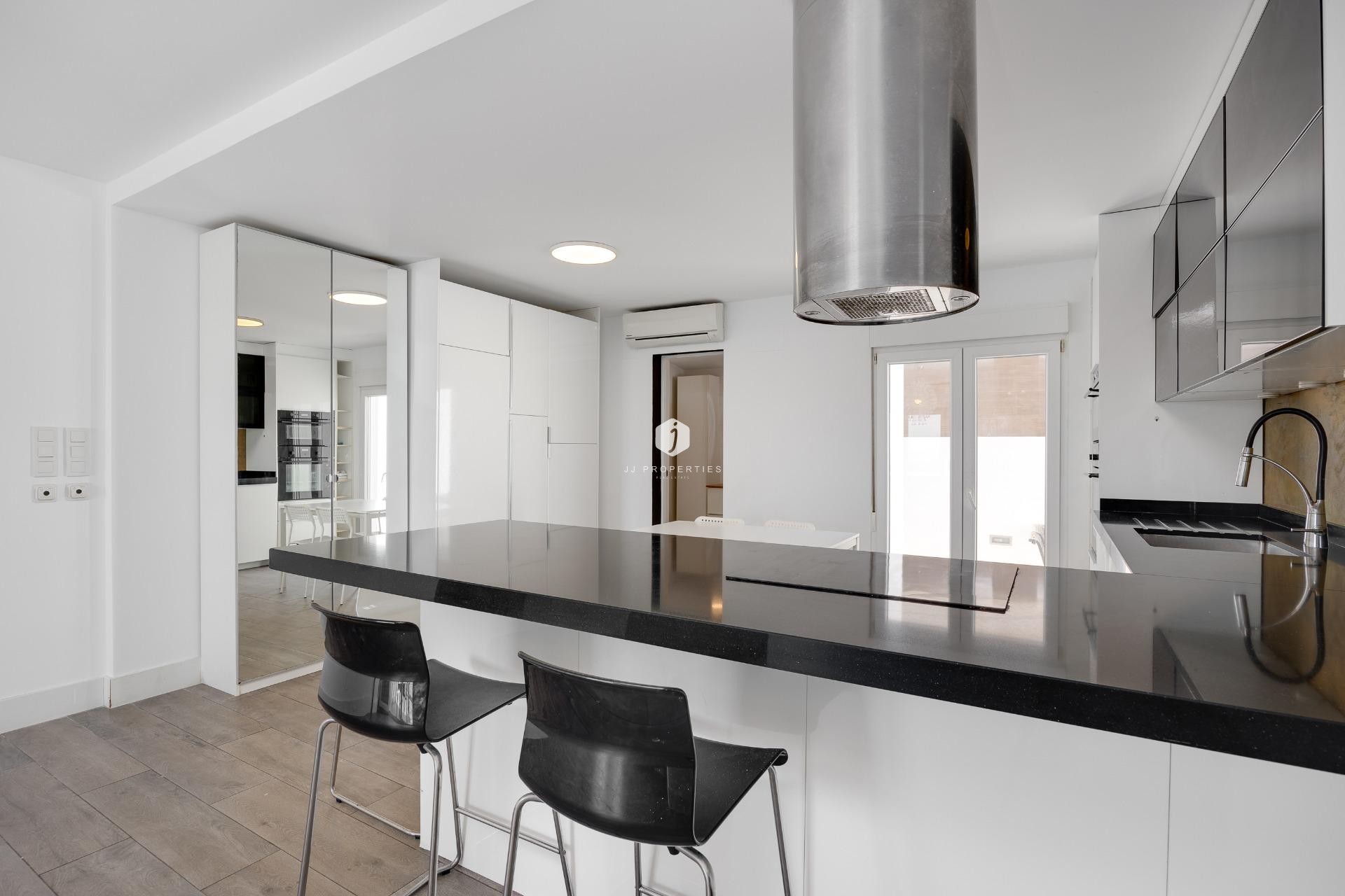 Tweedehands - Villa -
Torrevieja - aguas nuevas