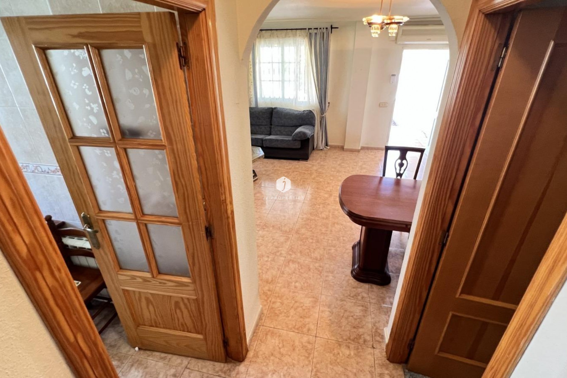 Tweedehands - Villa -
Torrevieja - aguas nuevas