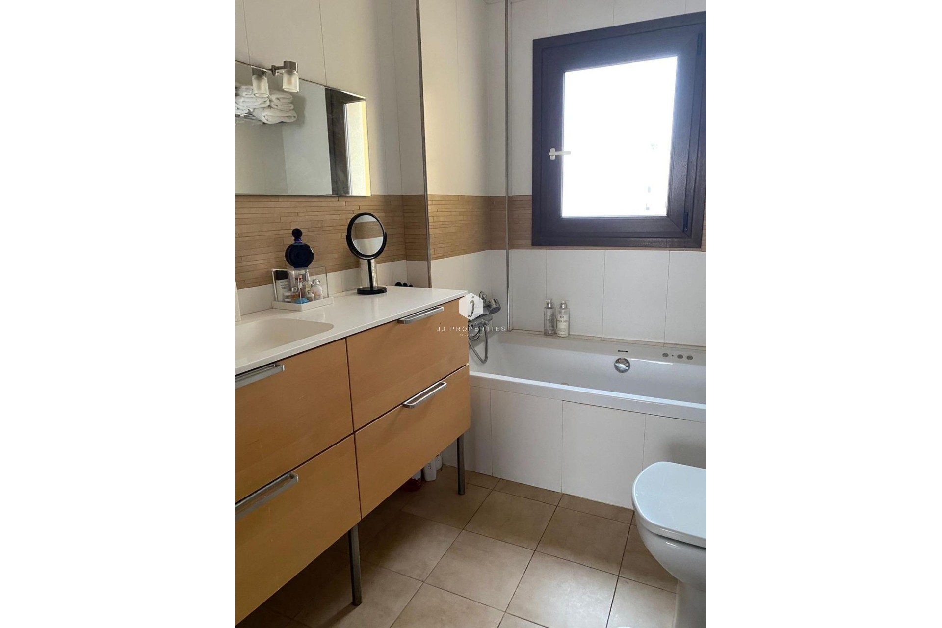 Tweedehands - Villa -
Torrevieja - Centro - Muelle Pesquero