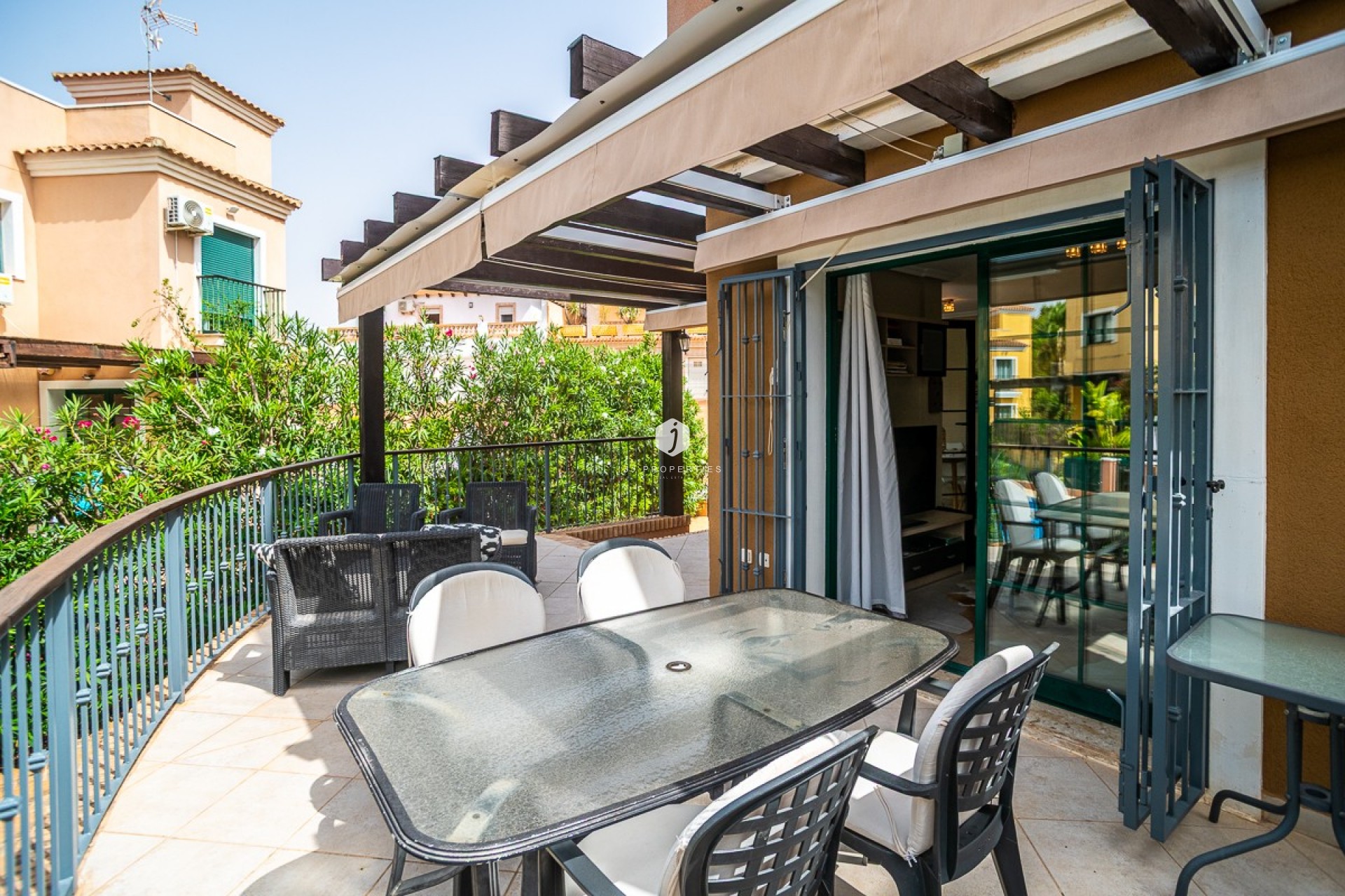 Tweedehands - Villa -
Torrevieja - Costa Blanca